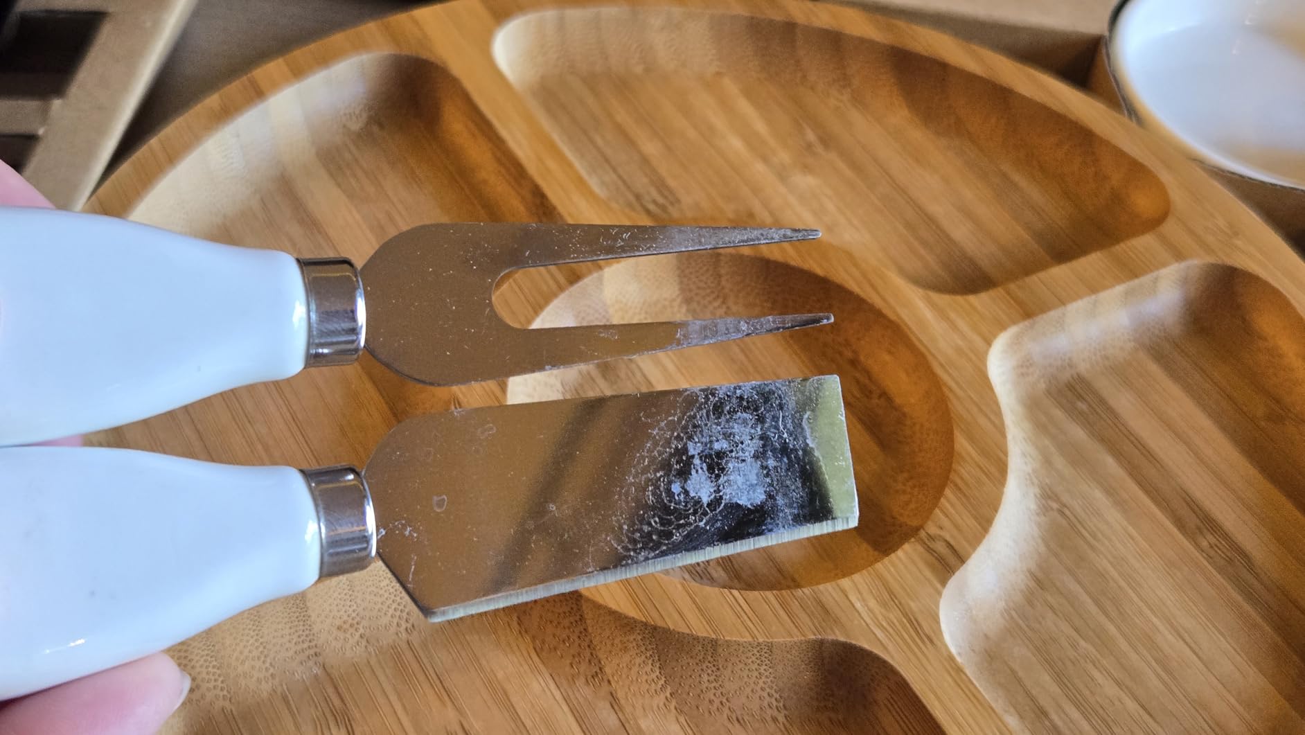 SMIRLY Charcuterie Boards Set, Large Cheese Board Set, Natural Bamboo Charcuterie Tray Cheese Platter with Accessories - Housewarming Gifts New Home, Wedding & Bridal Shower Gifts for Women, Couples Customer Review SMIRLY Charcuterie Boards Set, Large Cheese Board Set, Natural Bamboo Charcuterie Tray Cheese Platter with Accessories - Housewarming Gifts New Home, Wedding & Bridal Shower Gifts for Women, Couples - Customer Photo 3