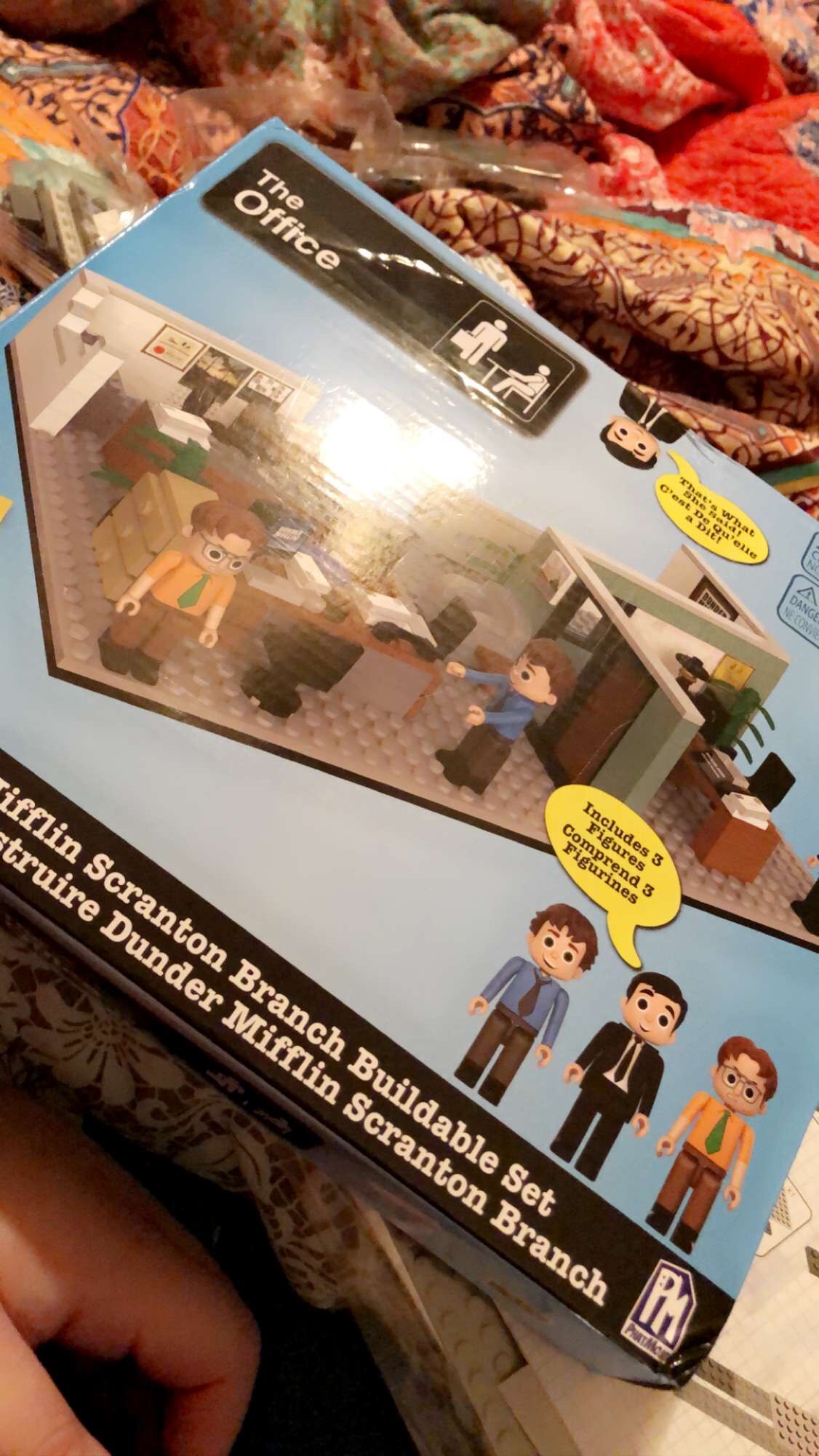 The Office Dunder Mifflin Scranton Branch Construction Set (369 Pieces) with Updated Characters Customer Review The Office Dunder Mifflin Scranton Branch Construction Set (369 Pieces) with Updated Characters - Customer Photo 1