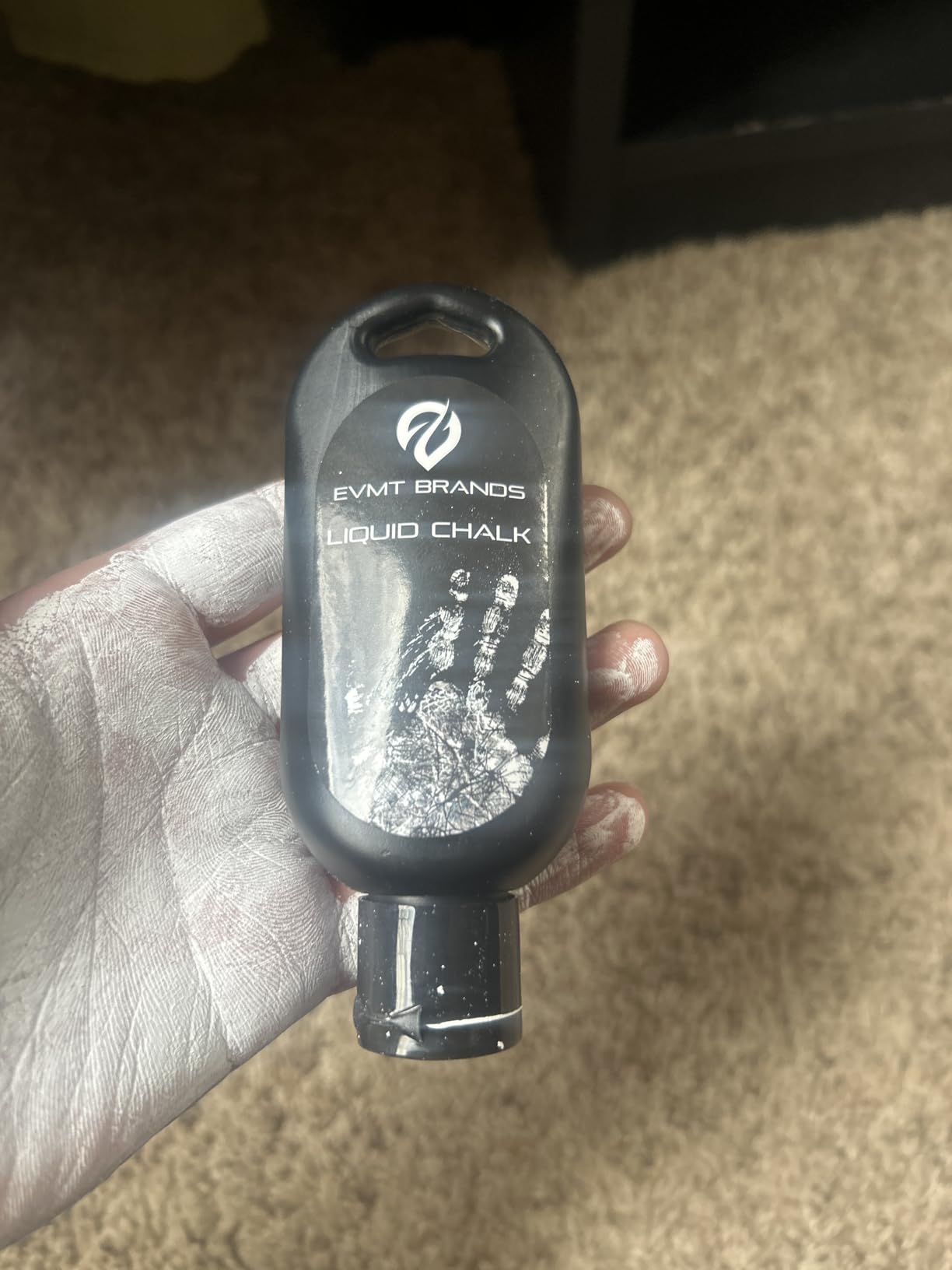 Liquid Chalk, Mess Free Gym Chalk for Weightlifting, Gymnastics, Rock Climbing, Dancing, and Lifting. Sweat Resistant and Long Lasting for Stronger Hand Grip. Package May Vary. - Customer Photo 1