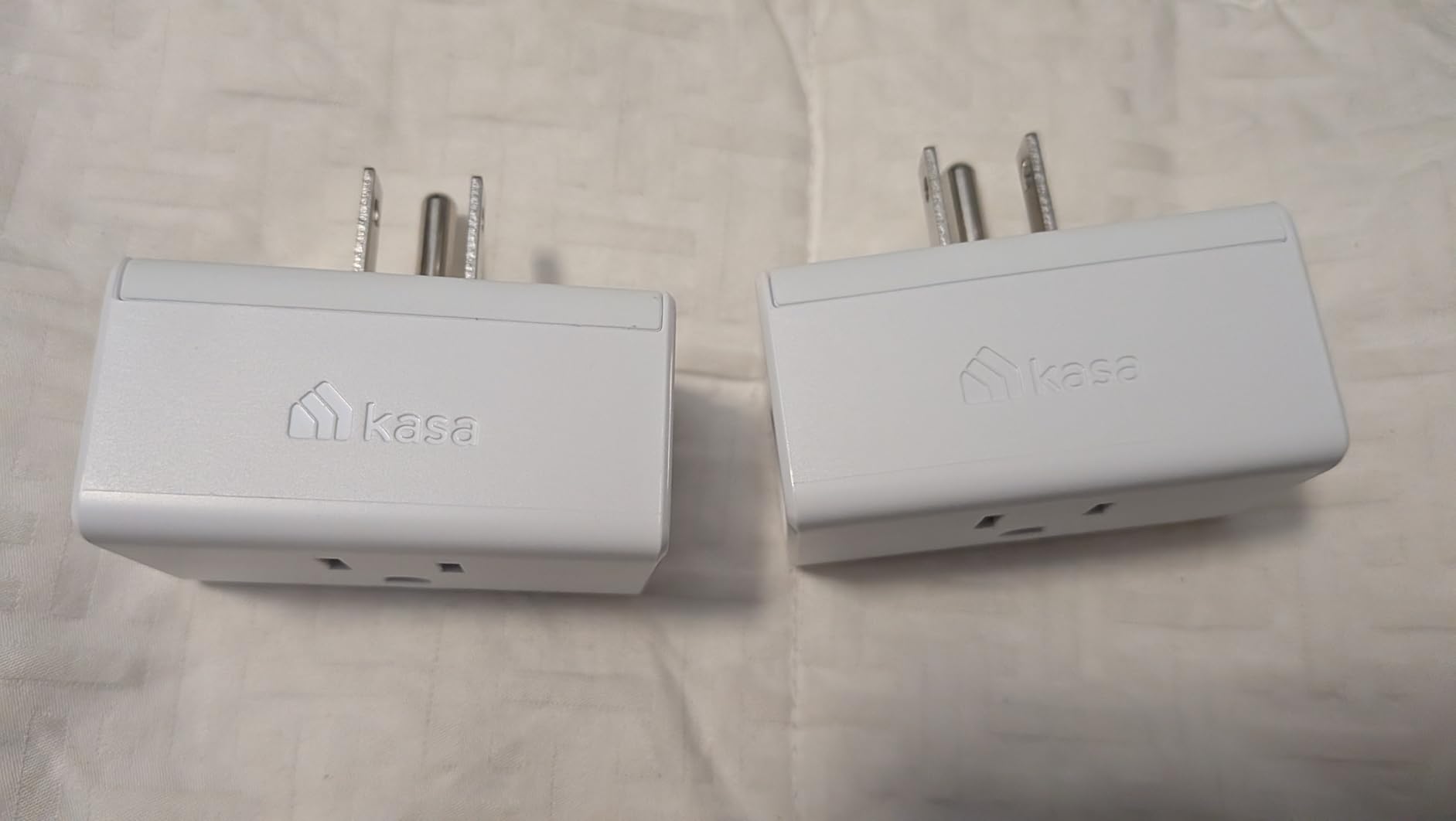 Kasa Smart Plug Mini 15A, Smart Home Wi-Fi Outlet Works with Alexa, Google Home & IFTTT, No Hub Required, UL Certified, 2.4G WiFi Only, 4-Pack(EP10P4) , White - Customer Photo 2