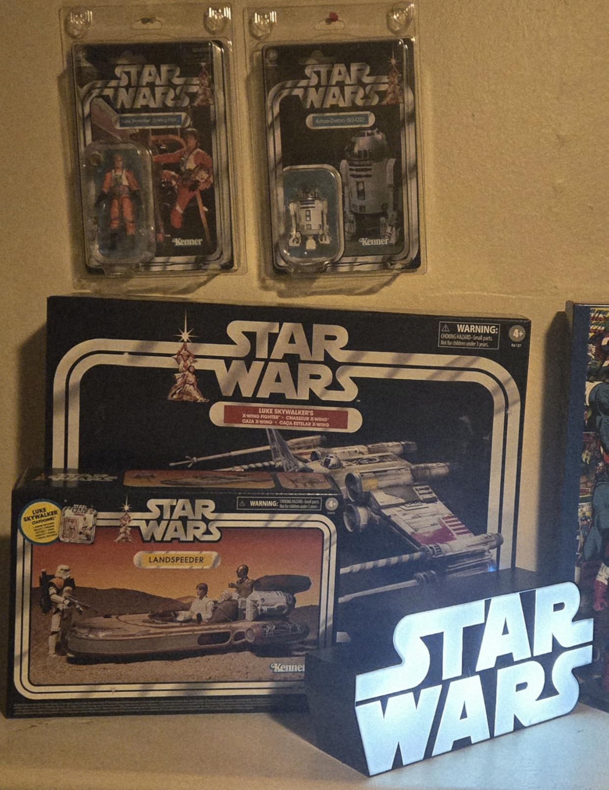 Paladone Star Wars Logo Light, Wall Mountable and Freestanding, Officially Licensed Merchandise Customer Review Paladone Star Wars Logo Light, Wall Mountable and Freestanding, Officially Licensed Merchandise - Customer Photo 1