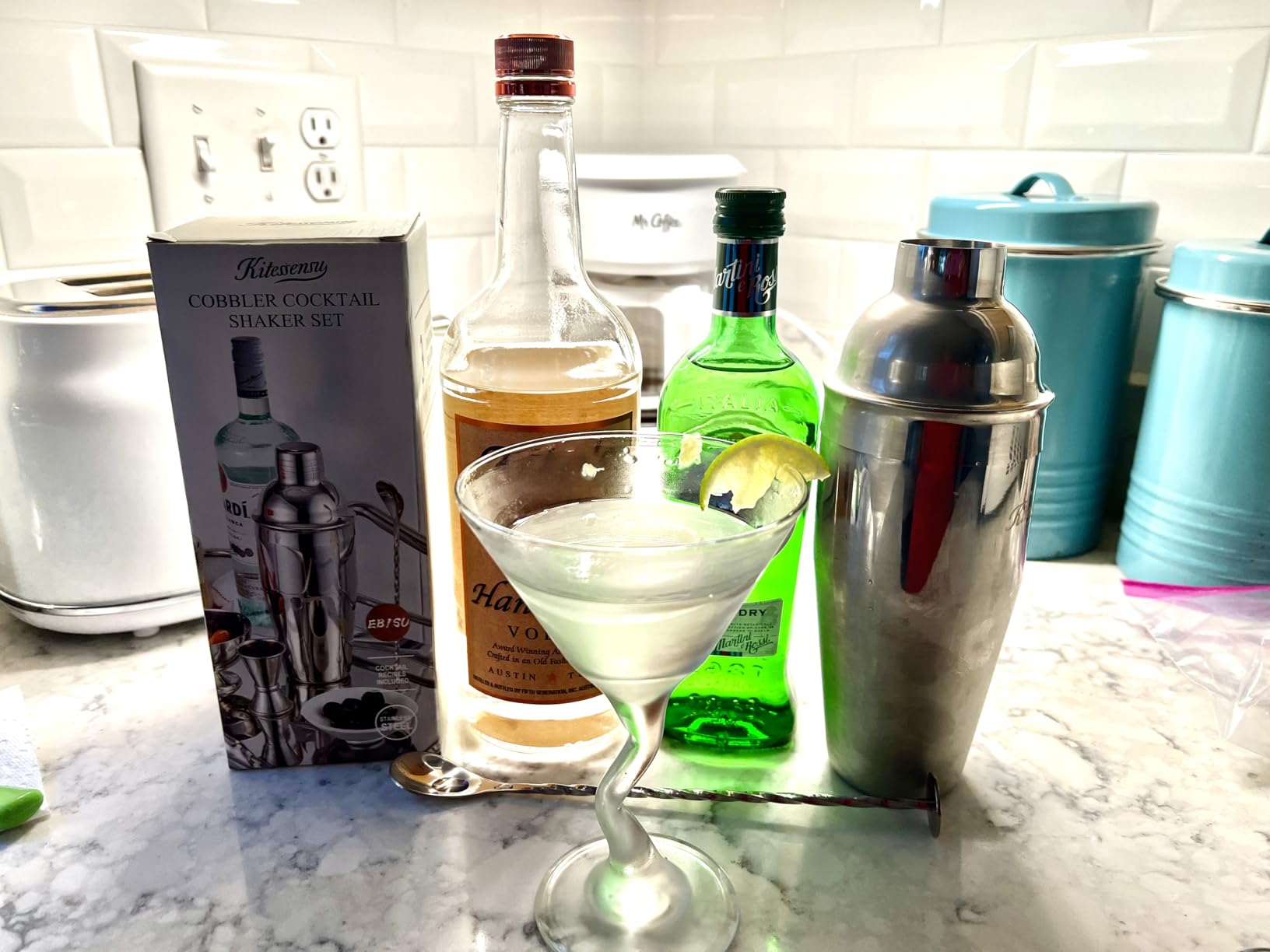 Cocktail Shaker, KITESSENSU 24oz Drink Shaker with Bartender Strainer, Measuring Jigger, Bar Mixing Spoon, Cocktail Recipe Guide, Professional Drink Mixer Set for Beginners, Silver - Customer Photo 2