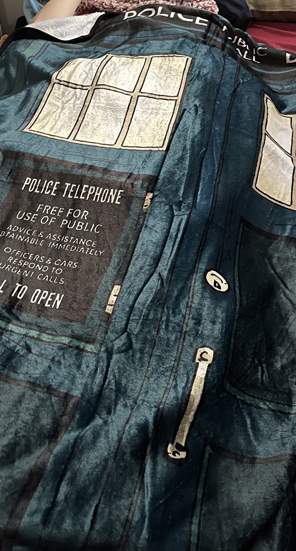 Surreal Entertainment Doctor Who TARDIS Oversized Plush Throw Blanket | Cozy Sherpa Cover For Sofa, Bed | Super Soft Fleece Blanket | Official BBC One Collectible | 45 x 60 Inches, Blue Customer Review Surreal Entertainment Doctor Who TARDIS Oversized Plush Throw Blanket | Cozy Sherpa Cover For Sofa, Bed | Super Soft Fleece Blanket | Official BBC One Collectible | 45 x 60 Inches, Blue - Customer Photo 1