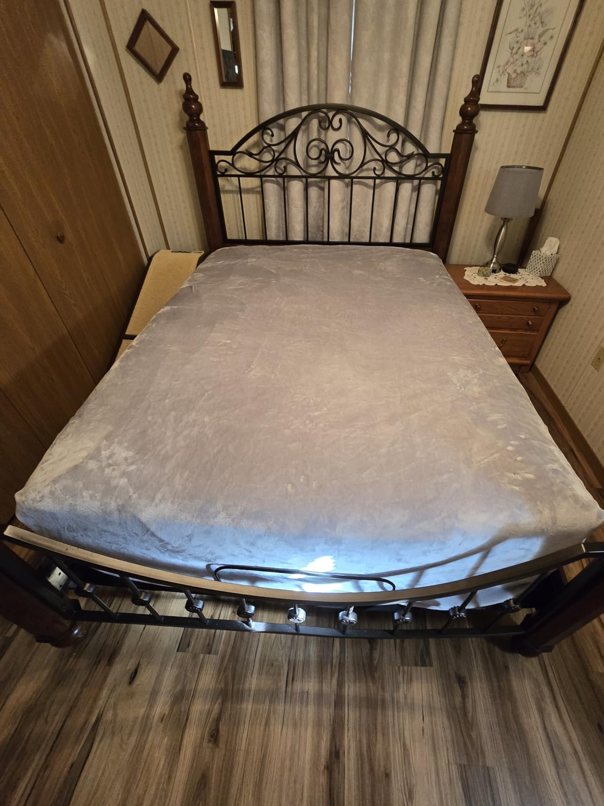 PAVILIA Turquoise Fleece Throw Blanket for Couch, Teal Blue Soft Fuzzy Flannel Throw for Sofa, Luxury Plush Microfiber Bed Blanket, Cozy Home Decorative Velvet Gift Blanket, 50x60 - Customer Photo 1