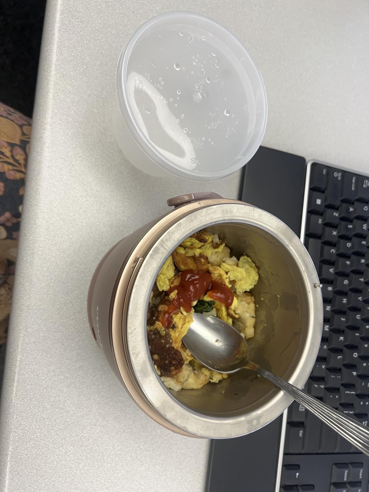 Crock-Pot 20-Ounce Electric Lunch Box, Portable Food Warmer, Faded Blue, Perfect for Travel, Car, On-the-Go, Keeps Food Warm, Spill-Free, Dishwasher-Safe, Ideal Gift for Men and Women Customer Review Crock-Pot 20-Ounce Electric Lunch Box, Portable Food Warmer, Faded Blue, Perfect for Travel, Car, On-the-Go, Keeps Food Warm, Spill-Free, Dishwasher-Safe, Ideal Gift for Men and Women - Customer Photo 1