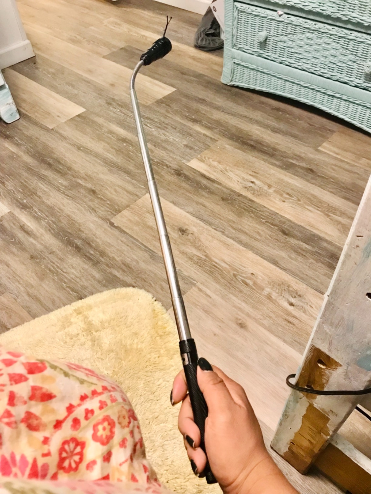 Magnetic Pickup Tool Set with 15lb&1lb Pick Up Rod, Round&Square 360 Swivel Adjustable Inspection Mirror, Telescoping Flexible Flashlight, Christmas Gifts Stocking Stuffers For Men, Dad, Husband Customer Review Magnetic Pickup Tool Set with 15lb&1lb Pick Up Rod, Round&Square 360 Swivel Adjustable Inspection Mirror, Telescoping Flexible Flashlight, Christmas Gifts Stocking Stuffers For Men, Dad, Husband - Customer Photo 2