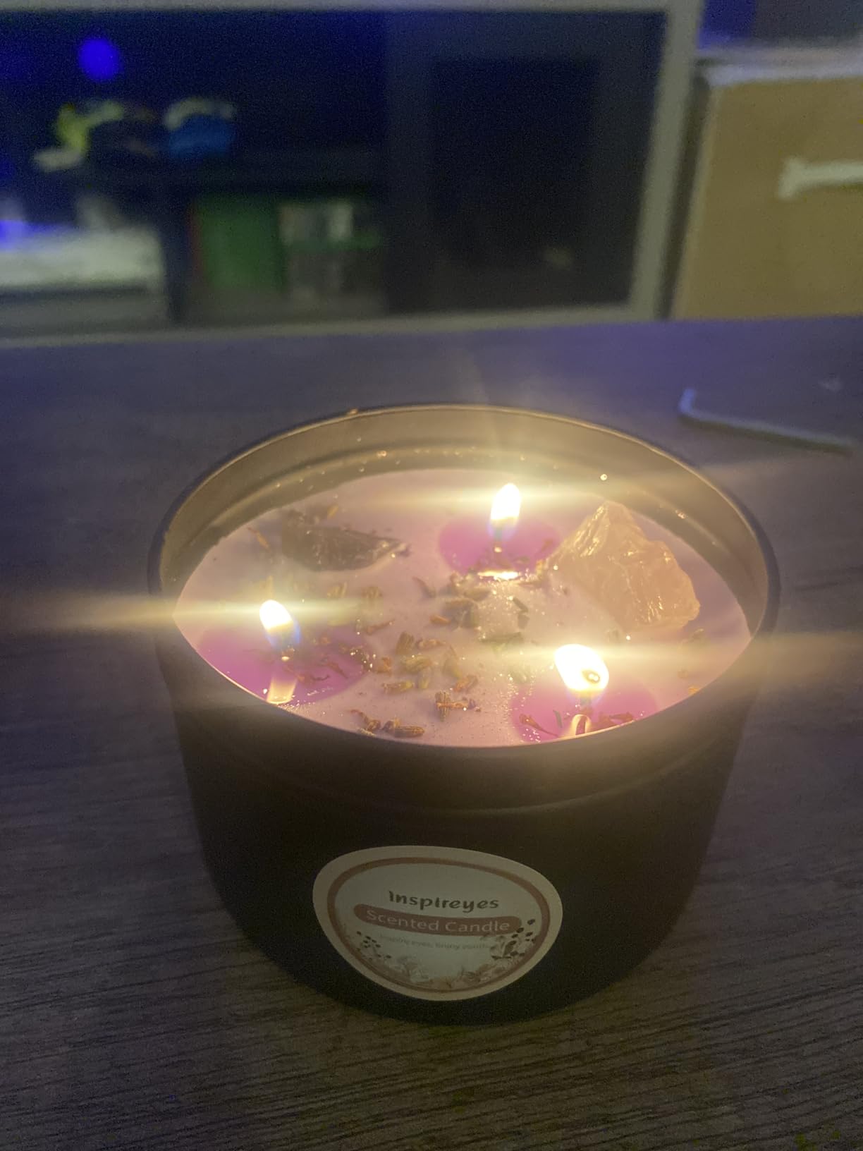 Chakra Candles with Premium Crystal and Healing Stones Luxury Meditation Scented Candles Gift Set for Women Stress Relief Spiritual Decor Healing Candles for Yoga, Aromatherapy - Customer Photo 1