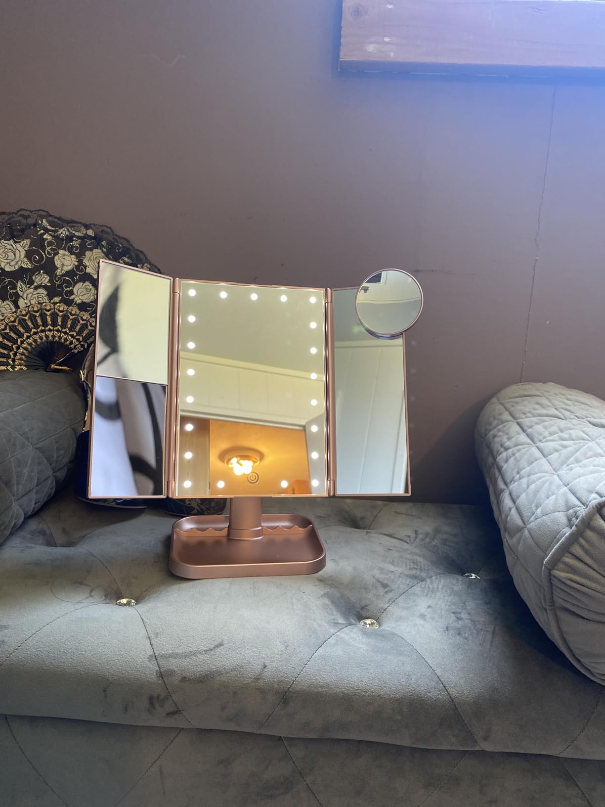 HUONUL Makeup Mirror Vanity with Lights, 2X 3X 10X Magnification, Touch Control, Trifold Mirror, Dual Power Supply, Gifts for Women, Wife, Mom, Teengirls(White) - Customer Photo 1