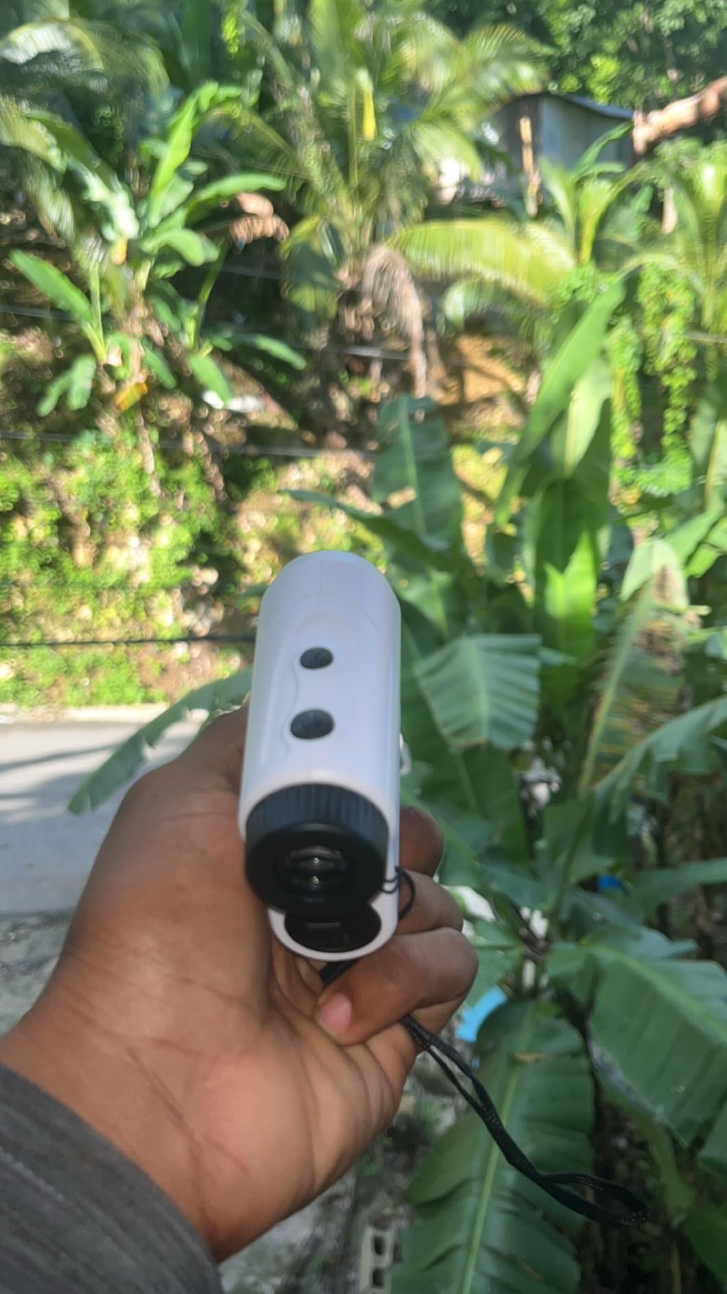 REVASRI Golf Rangefinder with Slope and Pin Lock Vibration, External Slope Switch for Golf Tournament Legal, Rangefinders with Rechargeable Battery 600/1000YDS Laser Range Finder - Customer Photo 2