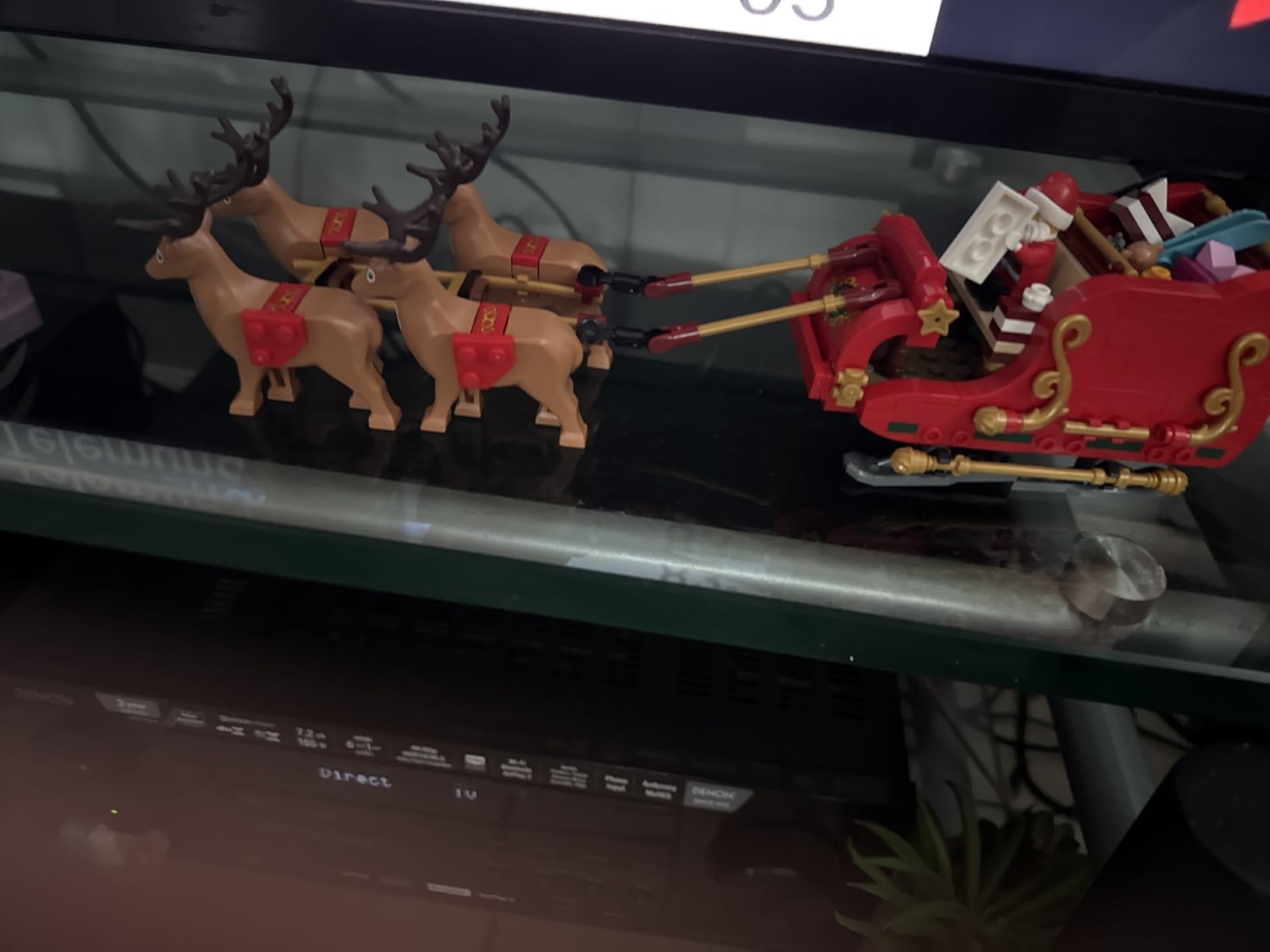 LEGO Santa's Sleigh - Building Toys for Kids, Boys & Girls, Ages 9+ - Indoor Christmas Decorations for Home W/Santa Claus Figurine & Reindeer - Gifts for Boys & Girls - 40499 - Customer Photo 2