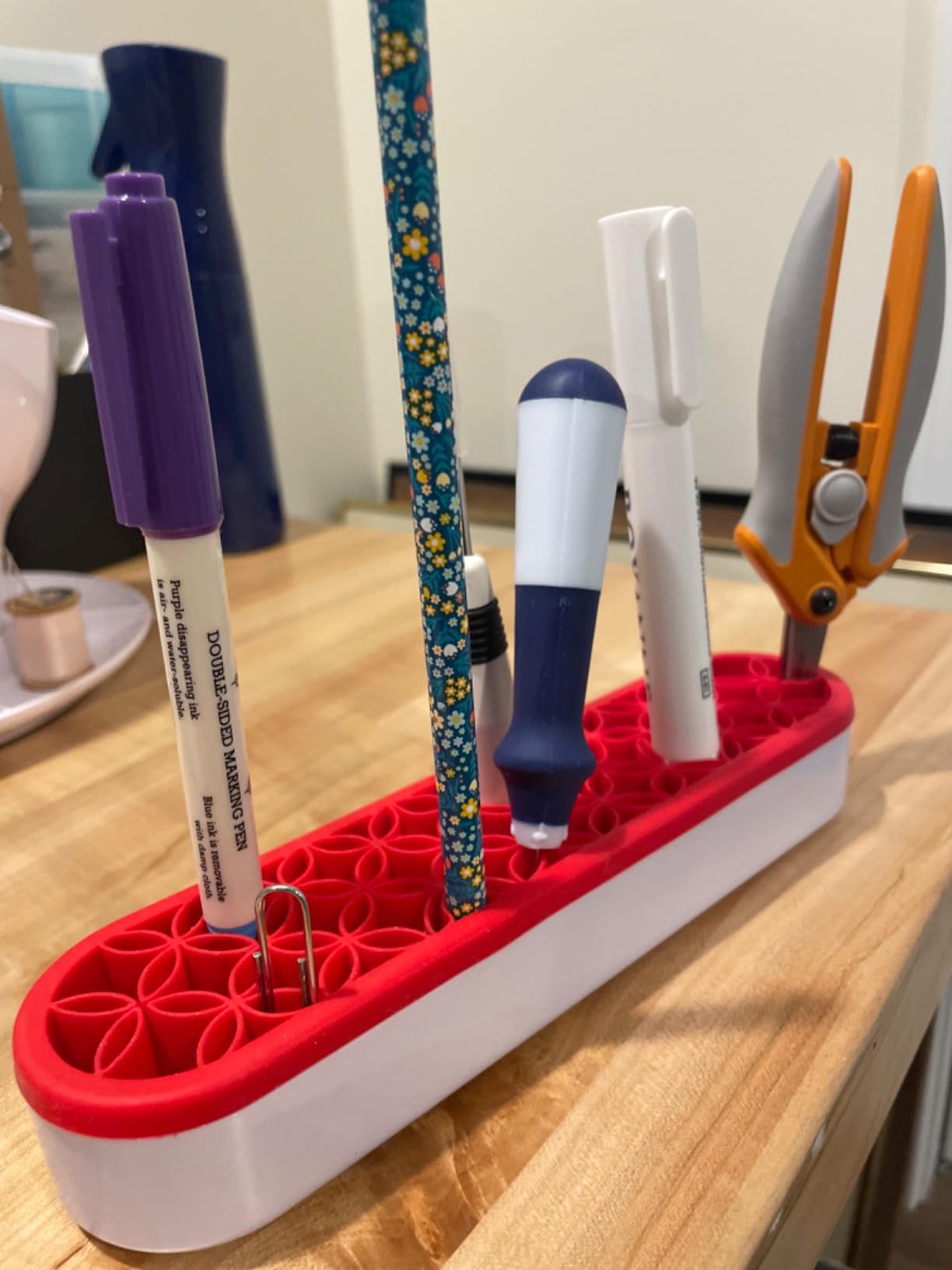 Madam Sew Upright Sewing Tools Caddy Desktop Organizer for Craft and Quilting Supplies Holds Scissors, Seam Rippers and Markers – Tabletop Sewing Accessories Storage Organizer (Red) - Customer Photo 3