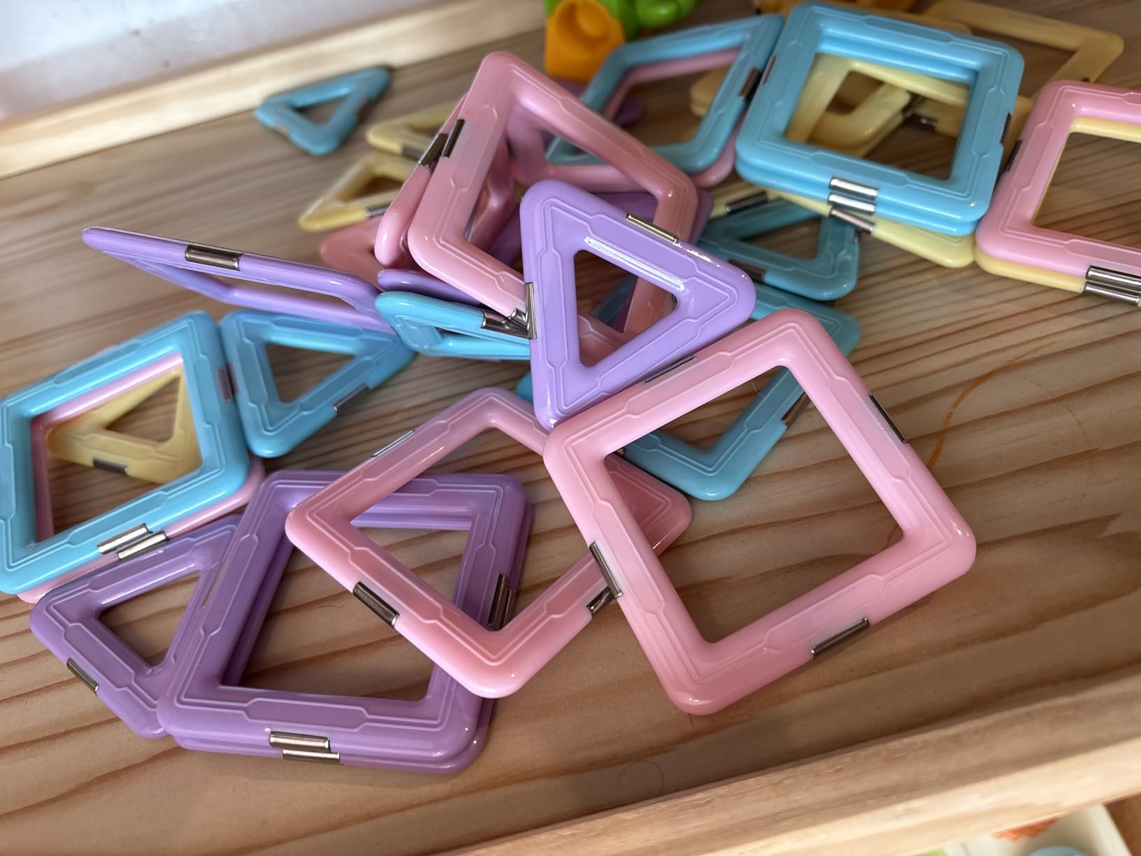 Magnetic Tiles Toys for 3 4 5 6 7 8+ Year Old Boys Girls Upgrade Macaron Castle Blocks Building Set for Toddlers STEM Creativity/Educational Toys for Kids Age 3-6 Christmas Birthday Gifts - Customer Photo 2