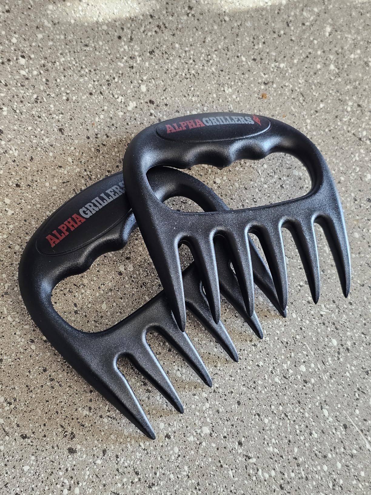 Alpha Grillers Meat Shredder Claws - BBQ Smoker Accessories Grilling Gifts for Men - Stocking Stuffers for Men - White Elephant Gifts Useful Ideas - Grill Tools for Pulled Pork - Customer Photo 1