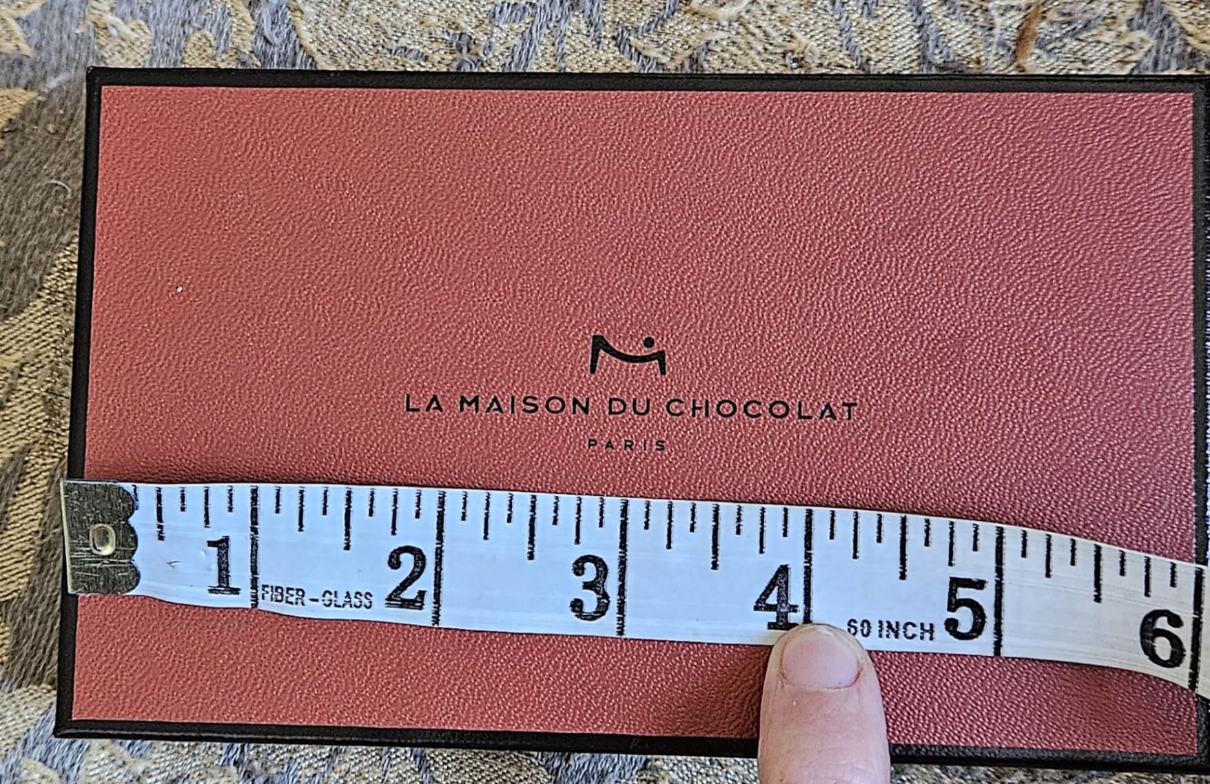 La Maison Du Chocolat Premium Dark And Milk Chocolate Coffret Maison Gift Box - 40pcs Gourmet French Chocolate Customer Review La Maison Du Chocolat Premium Dark And Milk Chocolate Coffret Maison Gift Box - 40pcs Gourmet French Chocolate - Customer Photo 2