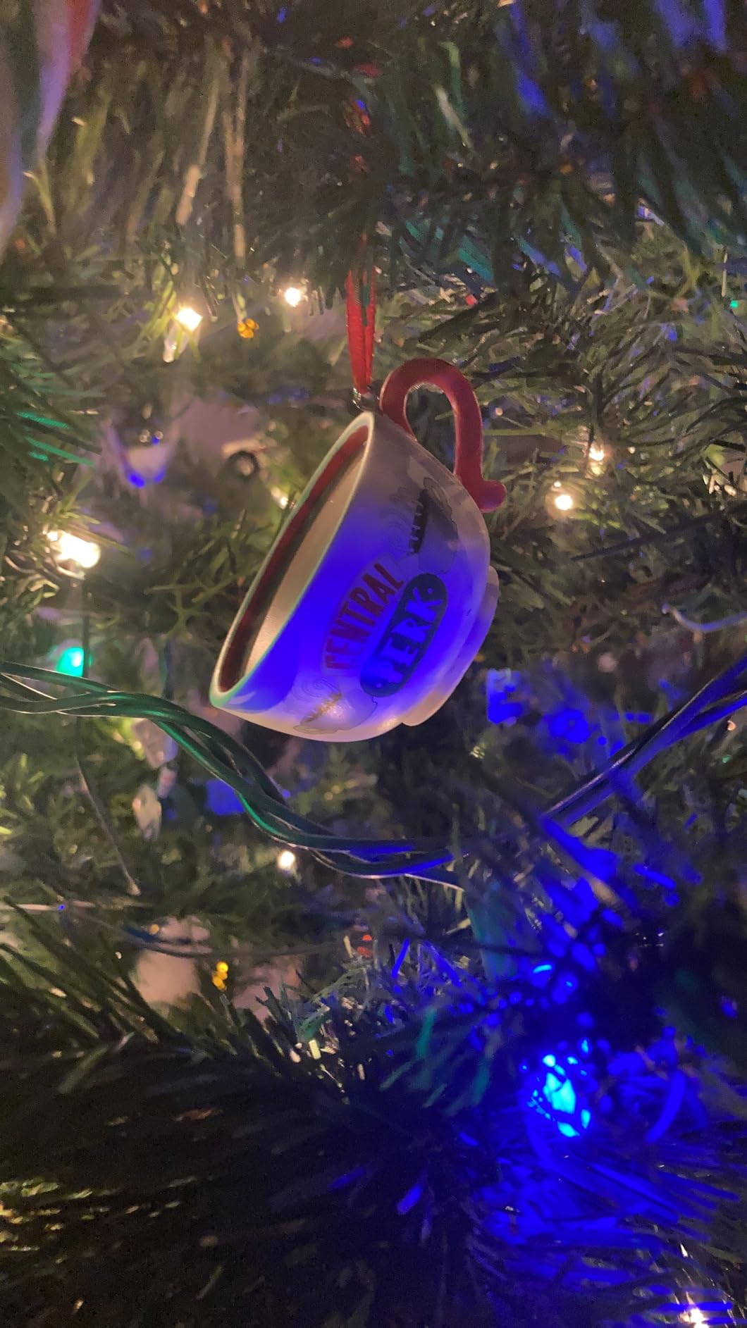 Hallmark Friends Central Perk Cafe Coffee Cup Christmas Ornament - Customer Photo 2