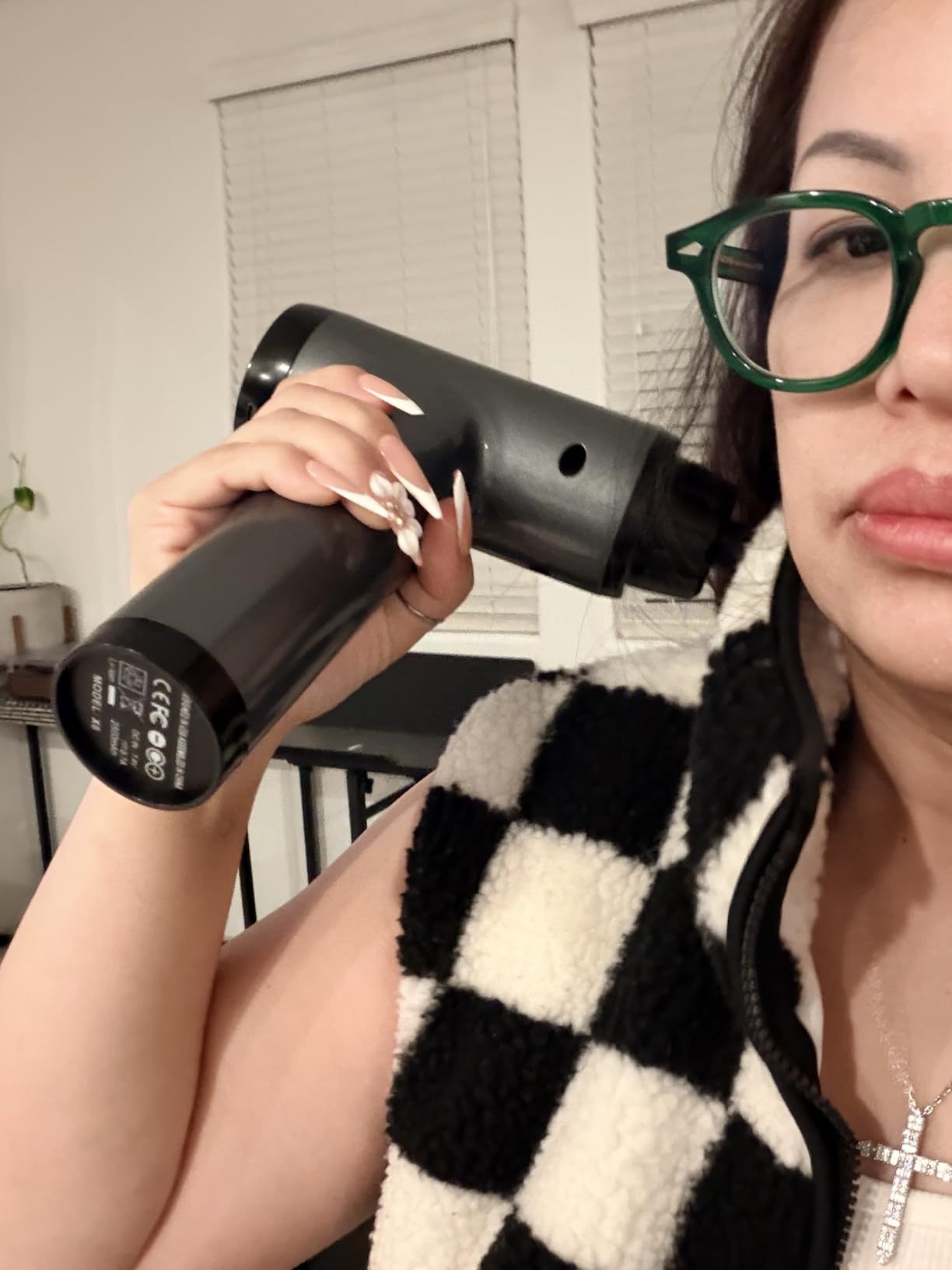 Massage Gun, Muscle Massage Gun for Athletes Handheld Electric Deep Tissue Back Massager, Percussion Massage Device for Pain Relief with 30 Speed Levels 9 Heads Customer Review Massage Gun, Muscle Massage Gun for Athletes Handheld Electric Deep Tissue Back Massager, Percussion Massage Device for Pain Relief with 30 Speed Levels 9 Heads - Customer Photo 2