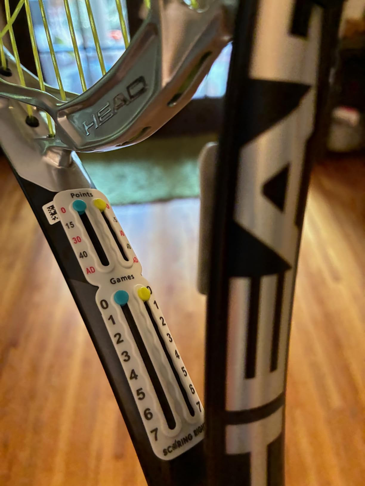 Scoring Right Portable Tennis Racket and Padel Scorekeeper, Easily Mounted Small Score Board to Keep Score of Points, Games, and Sets, ITF Conforming, Lightweight Mini Score Keeper, 1.9g - Customer Photo 1