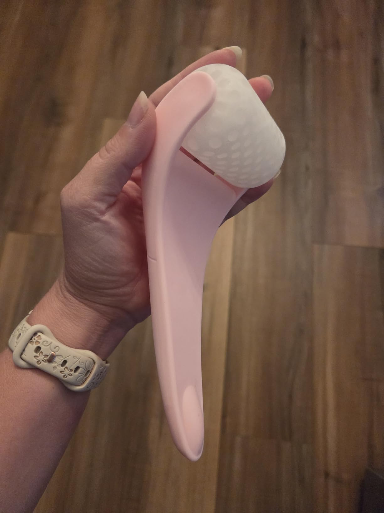 BAIMEI IcyMe Ice Roller for Face and Gua Sha Facial Tool Set, Ice Face Roller Reduces Puffiness Relieves Migraines Skin Care Tools, Self Care Gift for Women - Pink - Customer Photo 2