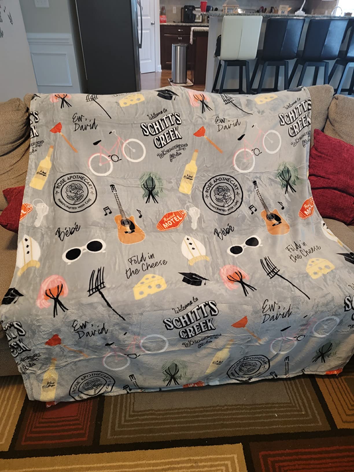 Jay Franco Plush Throw Blanket – Soft & Comfy 50x70 Inches Throw for Couch or Bed – Cozy Home Décor for Living Room & Bedroom, Gray - Schitts Creek Customer Review Jay Franco Plush Throw Blanket – Soft & Comfy 50x70 Inches Throw for Couch or Bed – Cozy Home Décor for Living Room & Bedroom, Gray - Schitts Creek - Customer Photo 1