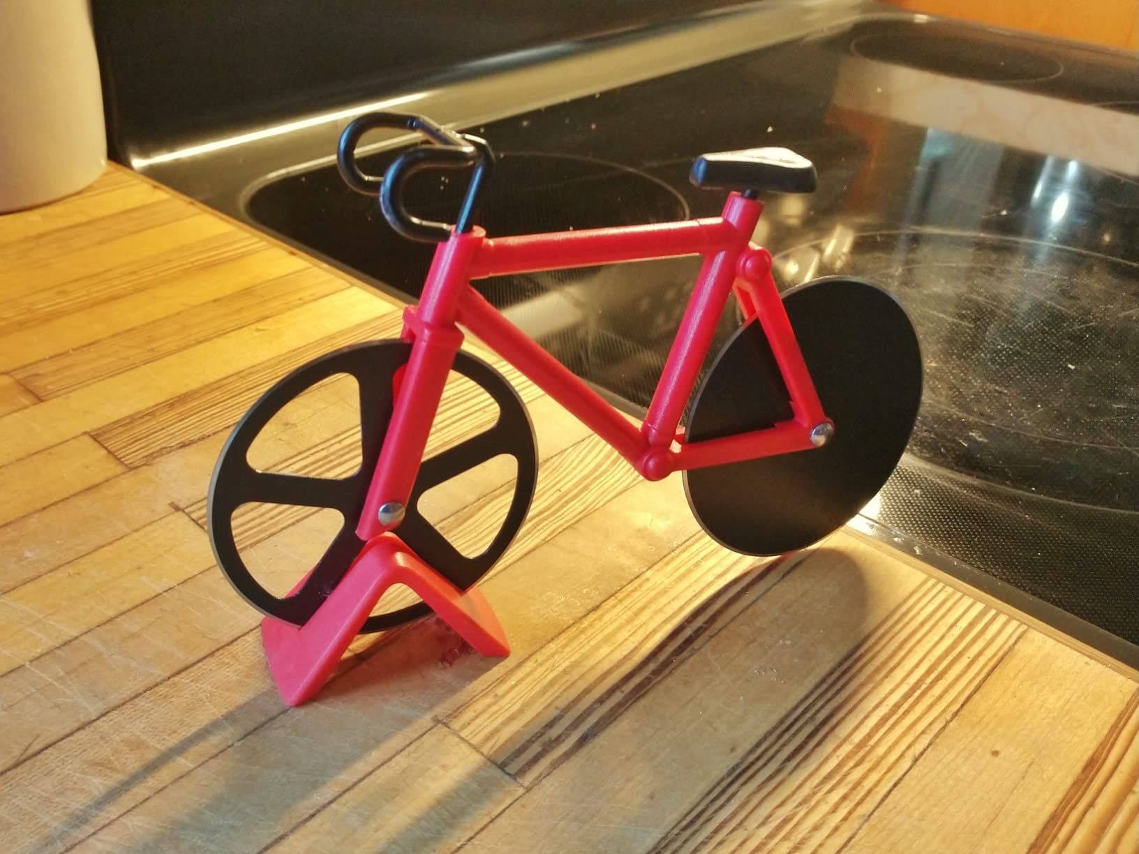 Bicycle Pizza Cutter Wheel - Gifts for Cyclists, Men, Dad, Bike Lovers - Funny Kitchen Gadgets - Cool Father's Day, Christmas, Birthday, White Elephant Gifts - Stainless Steel Pizza Slicer(White) - Customer Photo 3