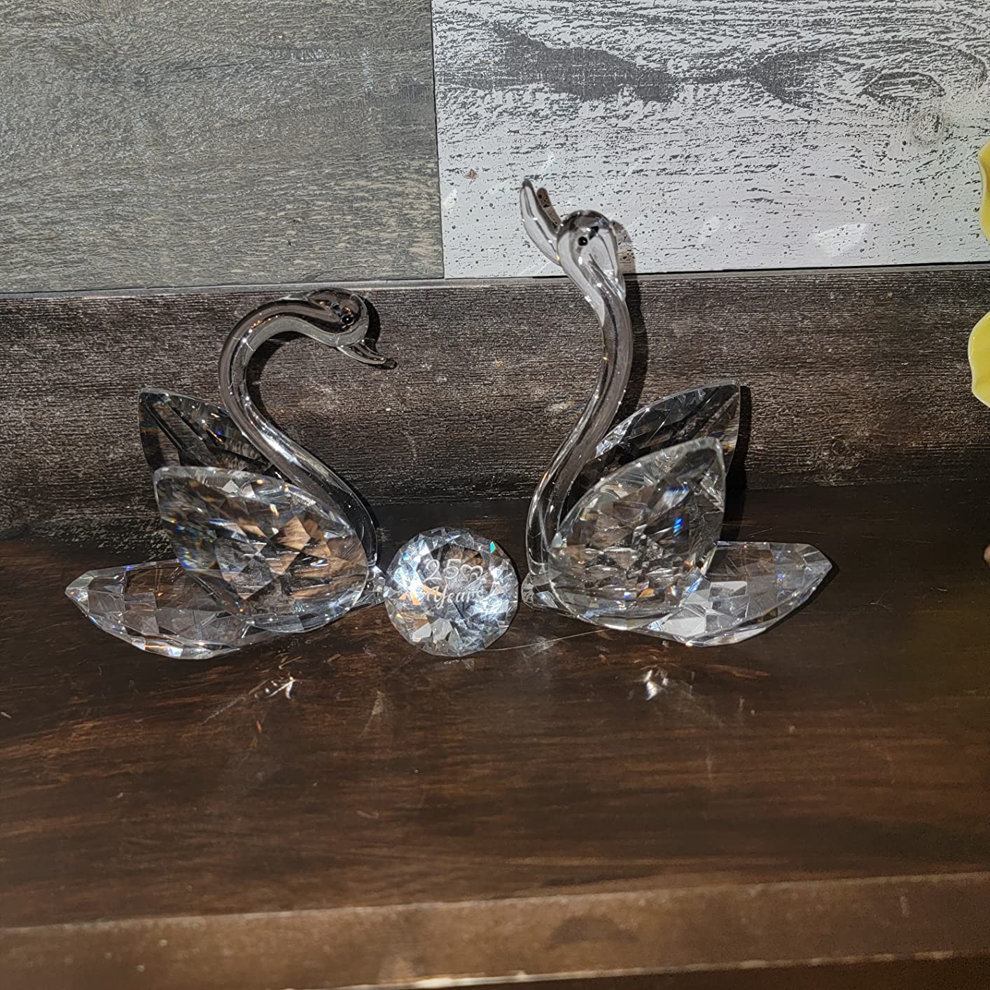 YWHL 15th Anniversary Crystal Swan Gifts for Couple, 15 Year Wedding Anniversary for Her Him, Swan Figurine with Pink Diamond, Valentines Day Present Romantic Birthday Gift for Wife Husband (Pink) - Customer Photo 2