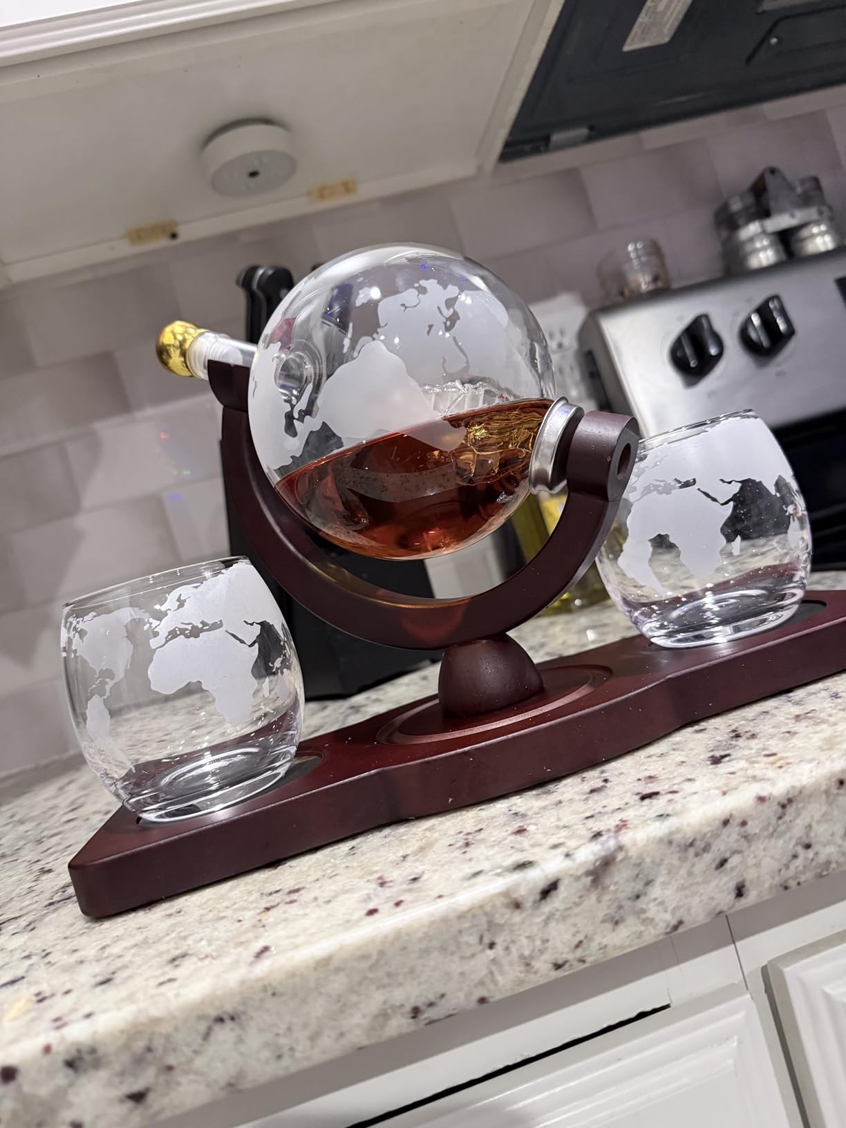 PONPUR Gifts for Men Dad Christmas, Whiskey Decanter Globe Set with 2 Ball Stones & 2 Glasses, Anniversary Birthday Gifts for Him Husband Boyfriend Brother, Cool Stuff Gift for Bourbon Scotch Customer Review PONPUR Gifts for Men Dad Christmas, Whiskey Decanter Globe Set with 2 Ball Stones & 2 Glasses, Anniversary Birthday Gifts for Him Husband Boyfriend Brother, Cool Stuff Gift for Bourbon Scotch - Customer Photo 1