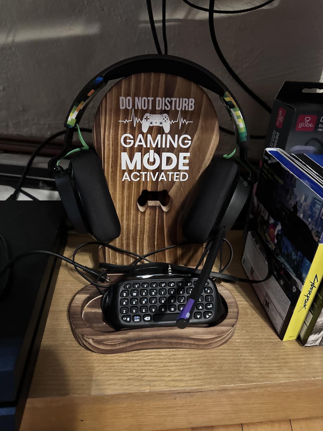 Christmas Gamer Gifts for Teenage Boys, Gaming Christmas Birthday Gifts for Men Son Boyfriend Husband Game Lover, Gamer Room Decor Wood Headset Stand for Gaming Desk Decor -Choose Your Weapon - Customer Photo 2