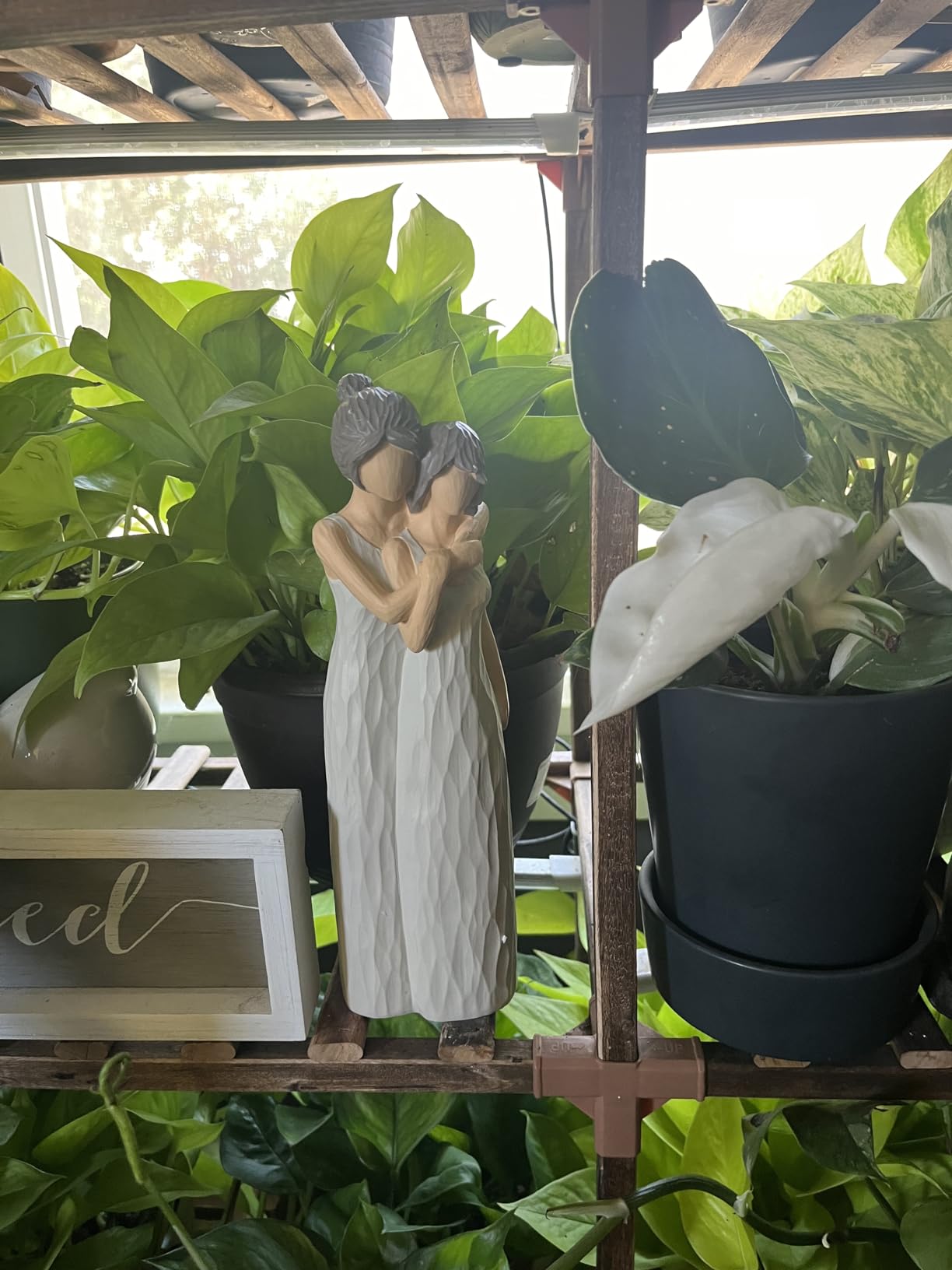 LCCCK Mother Daughter Figurines Give Mom Gifts, Mother Daughter Hugging Figurines Bride Gifts, Meaningful Sentimental Gift for Mom, Mother's Day Grandma Birthday Gift Sculpted Hand-Painted Statue - Customer Photo 1