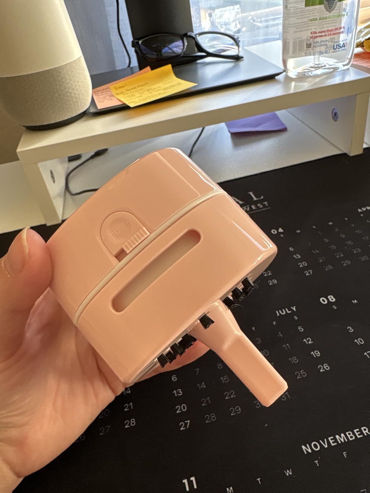 ODISTAR Desktop Vacuum Cleaner, Mini Table dust Sweeper Energy Saving,High Endurance up to 400 mins,360º Rotatable Design for Keyboard/Home/School/Office (Pink) - Customer Photo 2