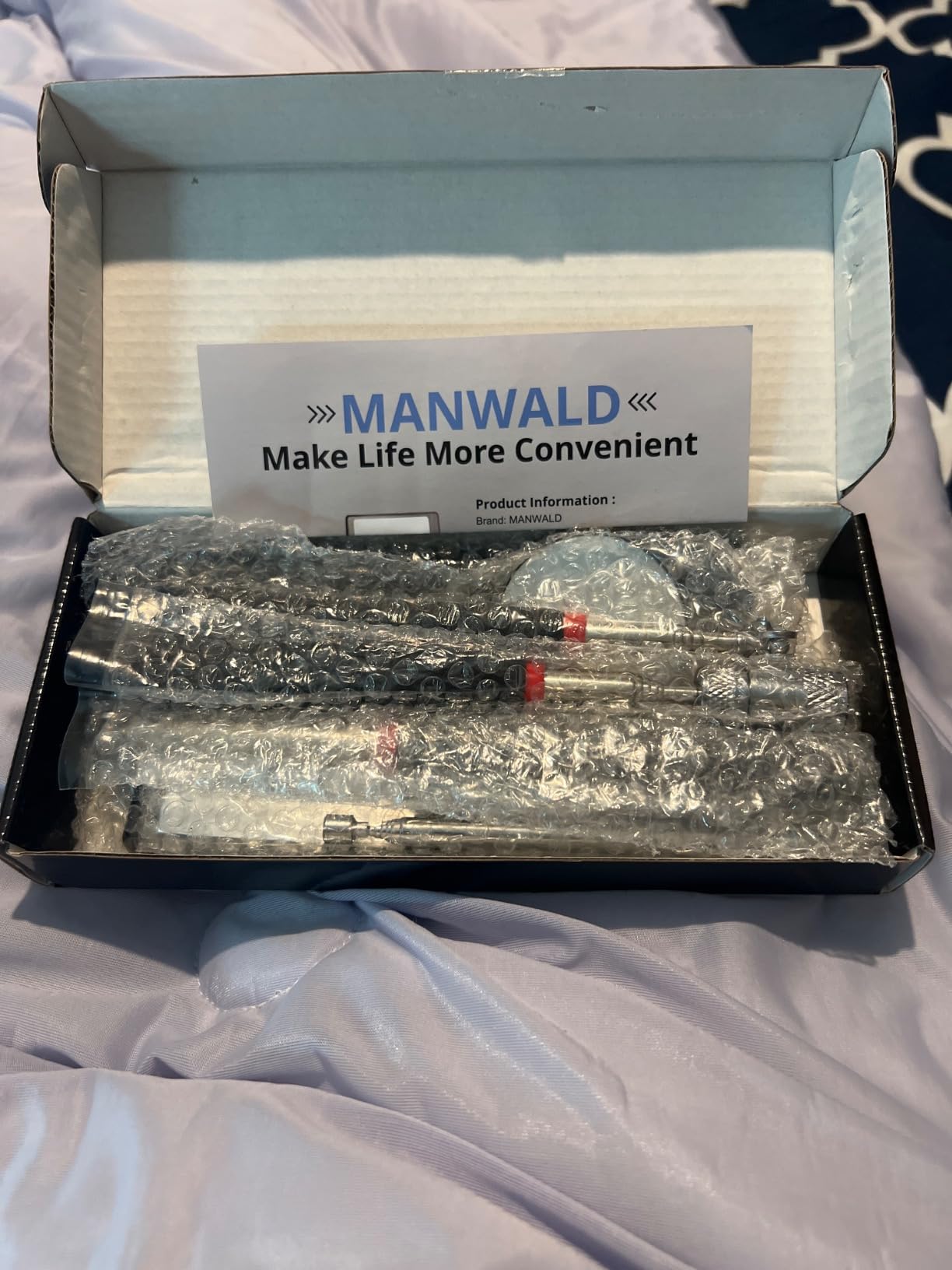 Rechargeable Magnetic Pickup Tool, Telescoping Magnetic Flashlights with Extendable Magnet Stick, Christmas Stocking Stuffers for Men Adults, Cool Gadgets Gifts for Him, Men, Dad, Husband, Boyfriend Customer Review Rechargeable Magnetic Pickup Tool, Telescoping Magnetic Flashlights with Extendable Magnet Stick, Christmas Stocking Stuffers for Men Adults, Cool Gadgets Gifts for Him, Men, Dad, Husband, Boyfriend - Customer Photo 1