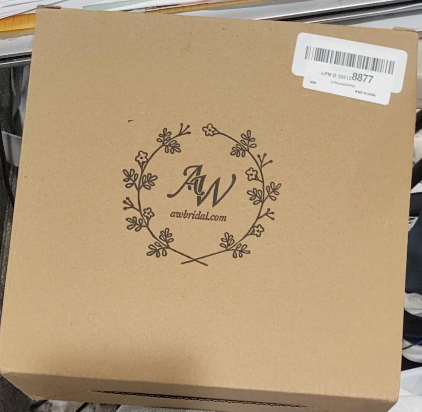 AW BRIDAL Mr and Mrs Wedding Keepsake Box for Couples, Wooden Memory Boxes with Lids, Bridal Shower Gifts for Bride Bachelorette Party, 2025 Engagement Gift for Newlyweds and Marriage Couple - Customer Photo 1