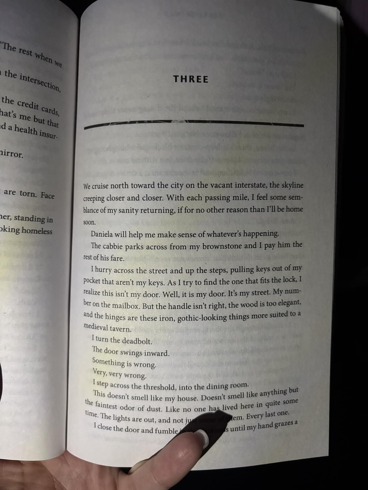 Glocusent Book Light, 3-Color & 6-Brightness Reading Light, Bendable Neck Light, 80-hr Lasting Rechargeable Lamp, Perfect Book Light for Reading in Bed, Knitting, Camping, Repairing, Book Lovers Gifts - Customer Photo 2