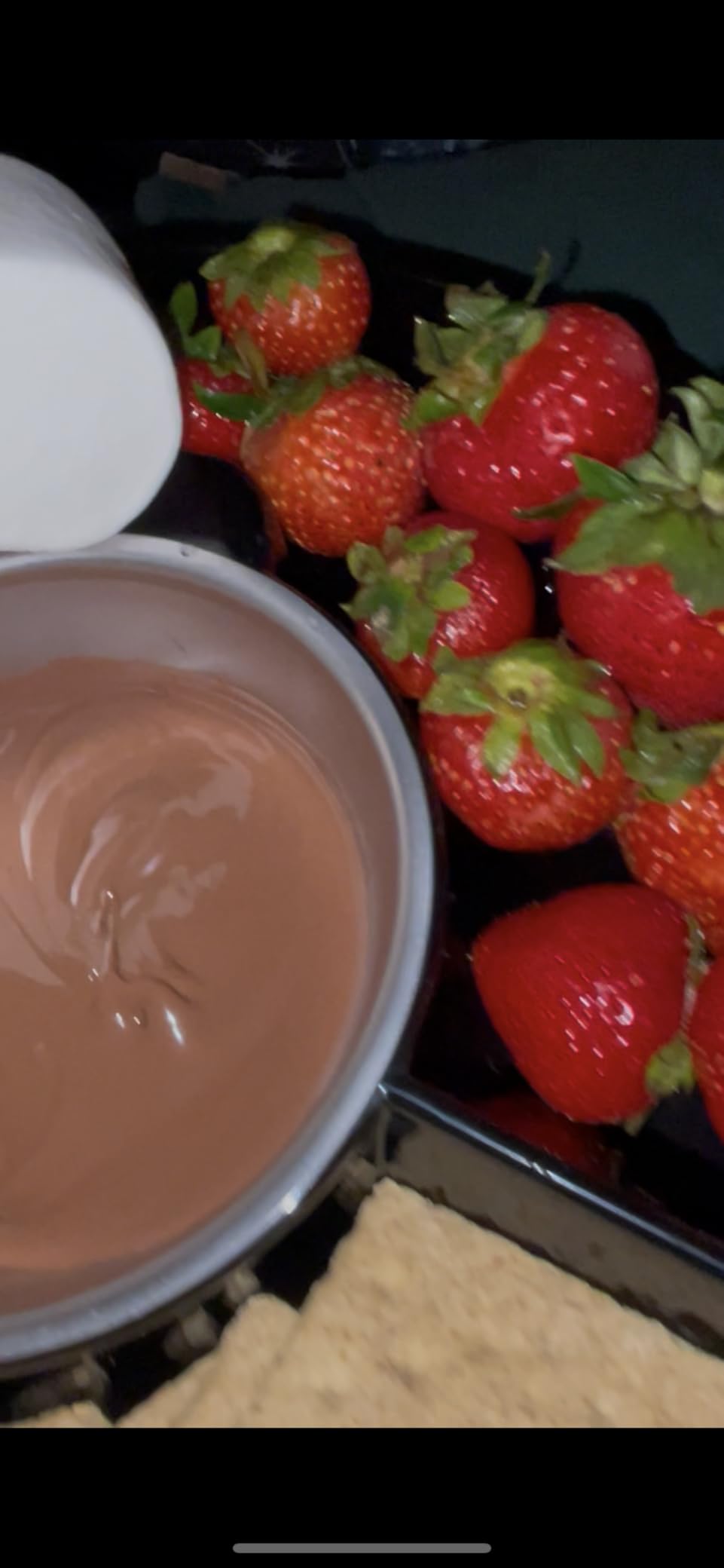 Kusini Electric Fondue Pot Set - Chocolate Fondue Kit - Temperature Control, Detachable Serving Trays, & 4 Roasting Forks - Gift Set & Date Night Idea. Serve at Movie Night or Game Night. - Customer Photo 2