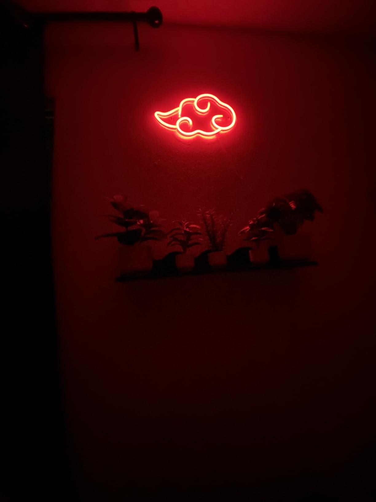 Dleouly Anime Neon Sign, LED Red Cloud Neon Signs for Wall Decor, Dimmable Gaming Neon Sign Wall Signs USB Night Neon Light for Bedroom Game Room Man Cave Party, Gifts for Your Son, Boyfriend(12x7in) - Customer Photo 2