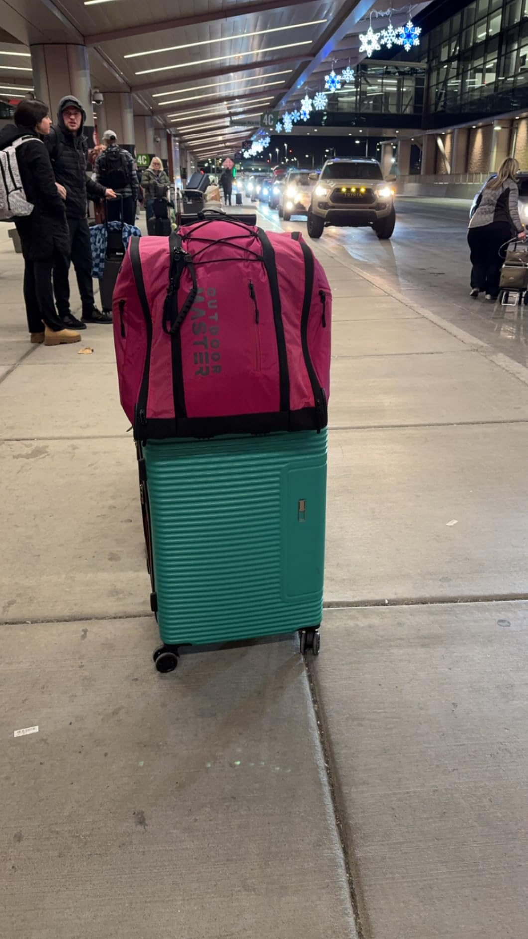 OutdoorMaster 38L Ski Boot Bag, Air Travel Snowboard Boot Backpack with Waterproof Bottom for Ski Helmet, Goggles and Gloves - Customer Photo 2