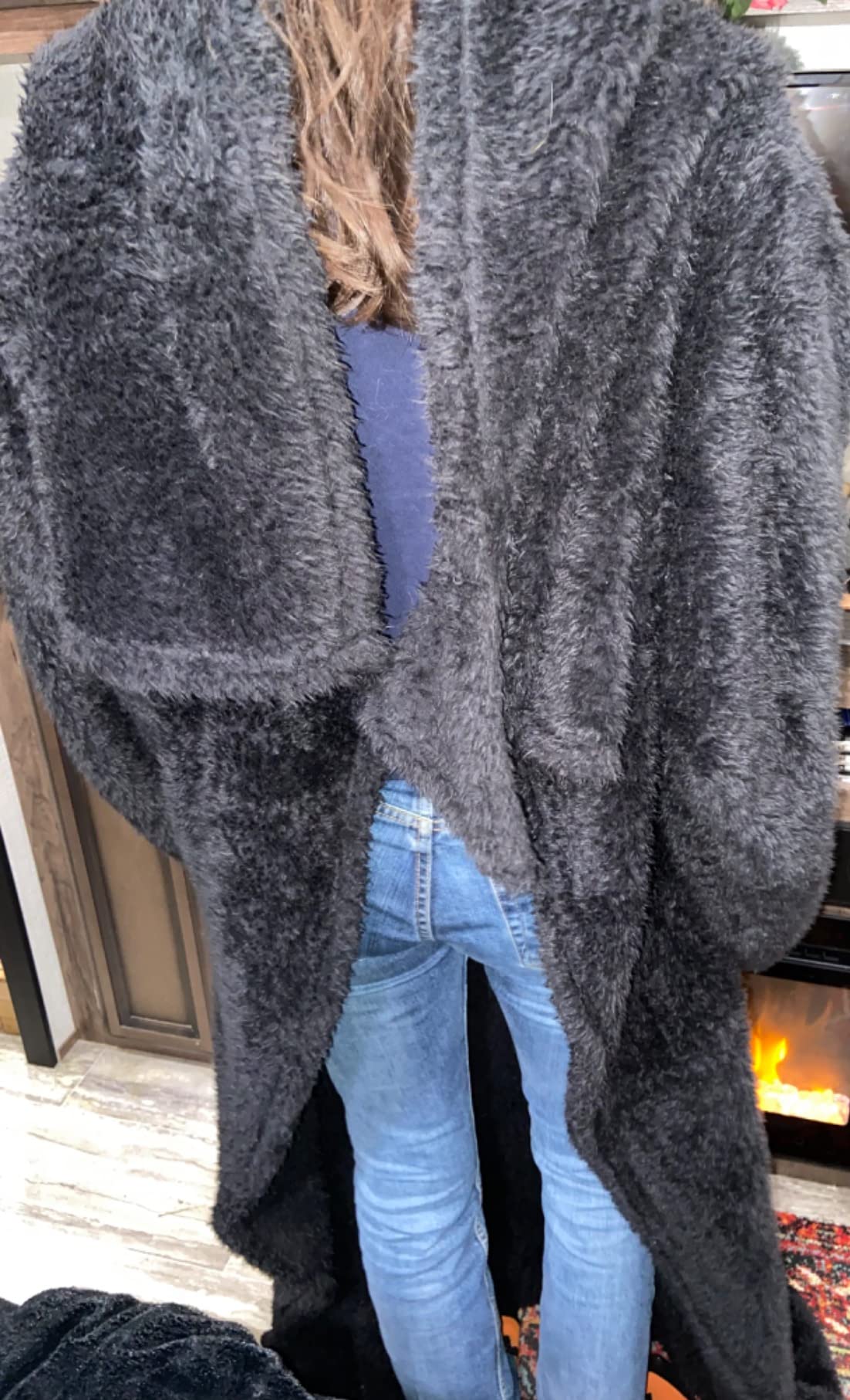 PAVILIA Fluffy Blanket with Sleeves Adults, Wearable Blanket Plush Soft Fuzzy, Pocket Sleeved Sherpa Fleece Warm Cozy Gifts - Customer Photo 1