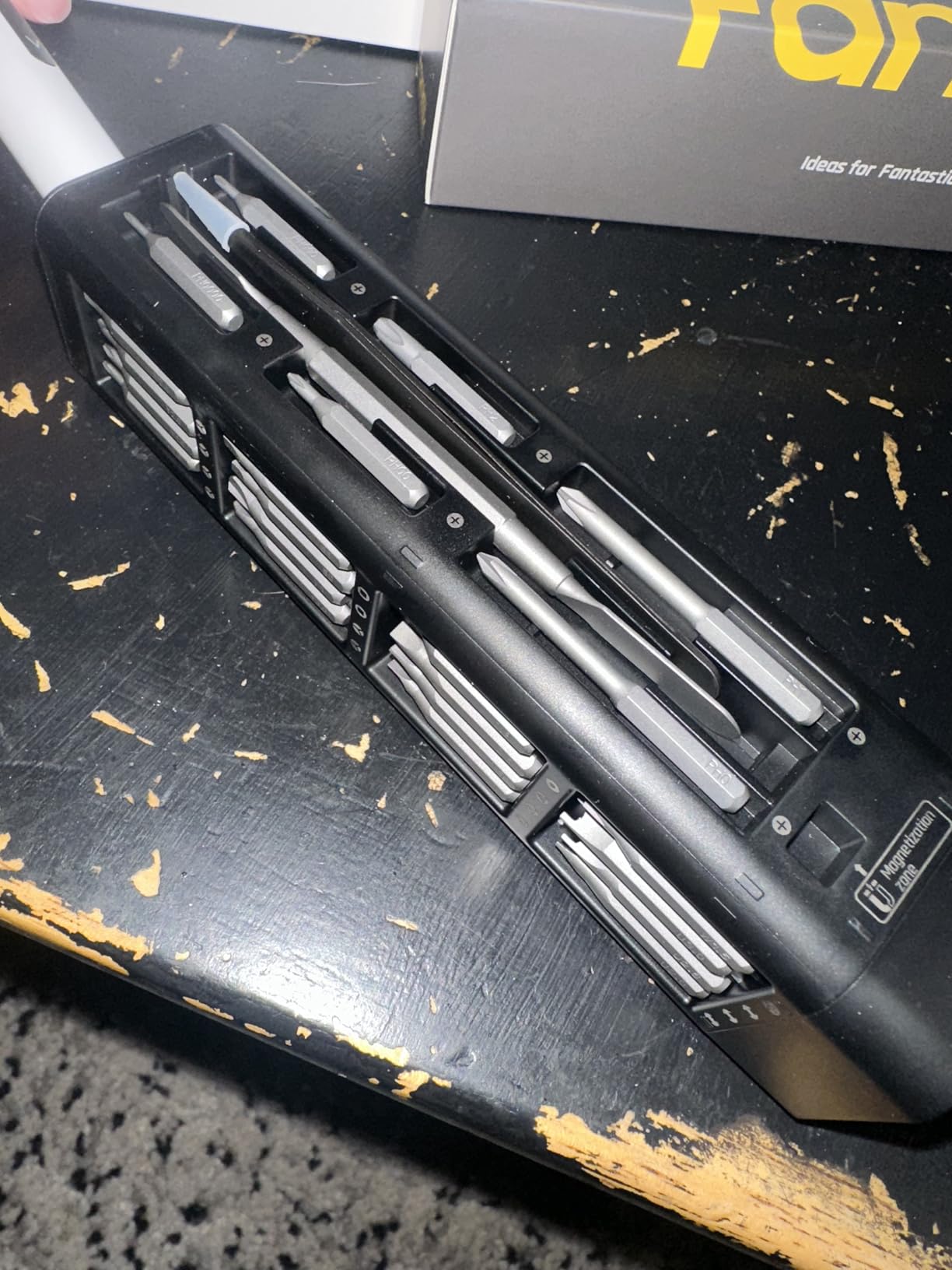 Fanttik E1 Max Electric Screwdriver, Mini Precision Screwdriver Set, 50 Magnetic Bits, Magnetic Storage, 5/32''Hex, Repair Tool Kit for Electronics Phone Camera Laptop Watch (Grey) Customer Review Fanttik E1 Max Electric Screwdriver, Mini Precision Screwdriver Set, 50 Magnetic Bits, Magnetic Storage, 5/32''Hex, Repair Tool Kit for Electronics Phone Camera Laptop Watch (Grey) - Customer Photo 3