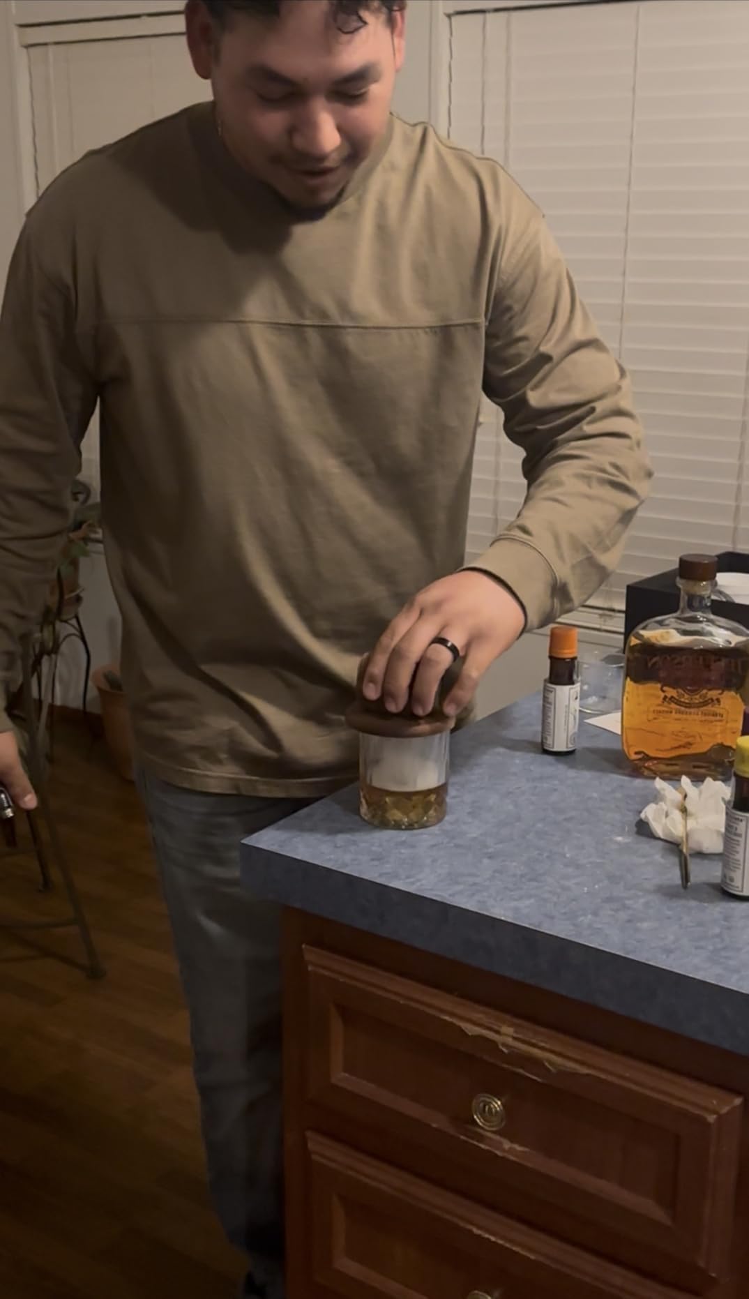 Whiskey Smoker Kit with Torch - 6 Flavors Wood Chips, 2 Glasses, 2 Ice Ball Molds - Cocktail Smoker Infuser Kit, Old Fashioned Drink Smoker Kit, Birthday Bourbon Whiskey Gifts for Men,Dad(NO Butane) Customer Review Whiskey Smoker Kit with Torch - 6 Flavors Wood Chips, 2 Glasses, 2 Ice Ball Molds - Cocktail Smoker Infuser Kit, Old Fashioned Drink Smoker Kit, Birthday Bourbon Whiskey Gifts for Men,Dad(NO Butane) - Customer Photo 2