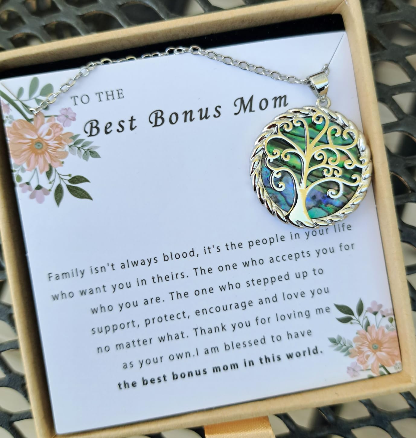 SmileBelle Tree of Life Necklace as Christmas Gifts for Mom, Christmas Day Gifts for Stepmom as Bonus Mom Gift from Daughter, Silver Mother in Law Necklace as Tree of Life Jewelry Customer Review SmileBelle Tree of Life Necklace as Christmas Gifts for Mom, Christmas Day Gifts for Stepmom as Bonus Mom Gift from Daughter, Silver Mother in Law Necklace as Tree of Life Jewelry - Customer Photo 1