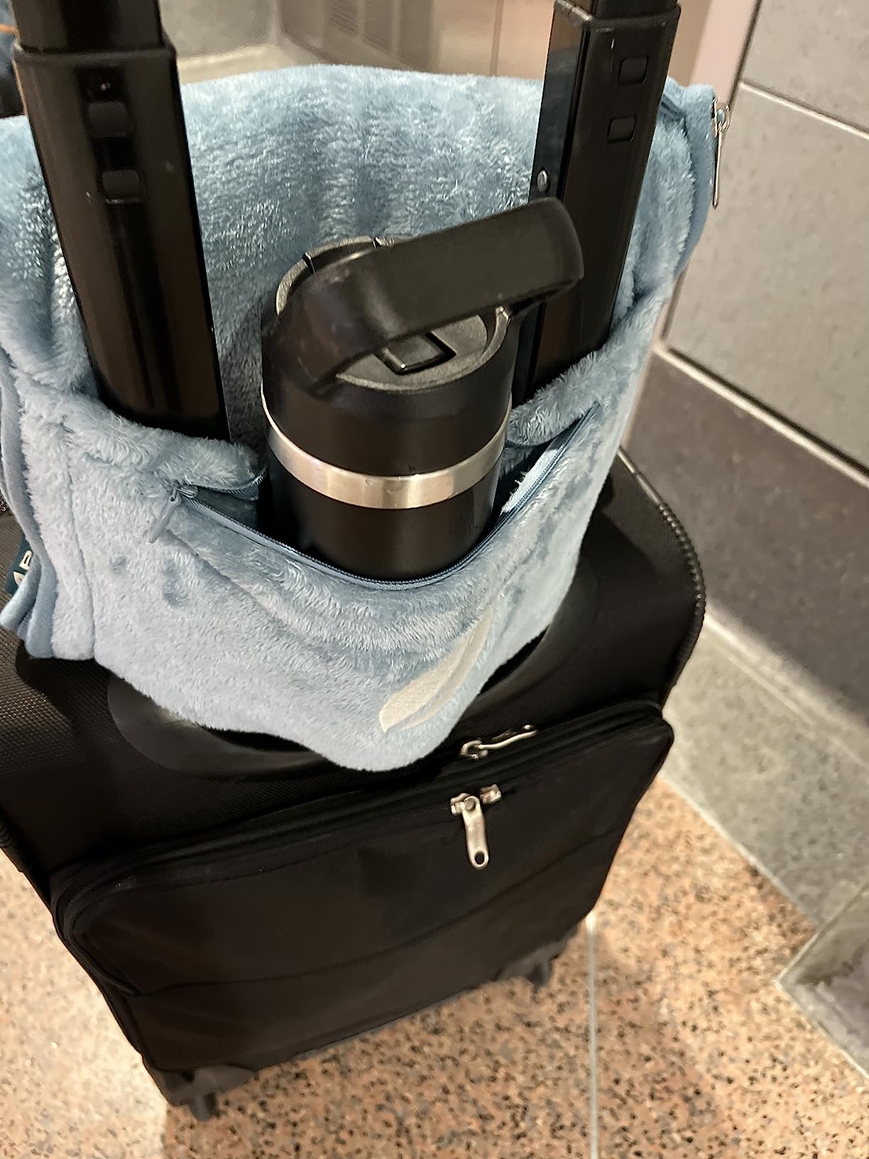 PAVILIA Travel Blanket and Pillow, Arms Opening Airplane Blankets for Adults, Compact Plane Blanket with Arm Hole 2-in-1 Bag for Flight Car Camping Fit in Luggage Backpack Traveler Gift, Navy Blue - Customer Photo 1