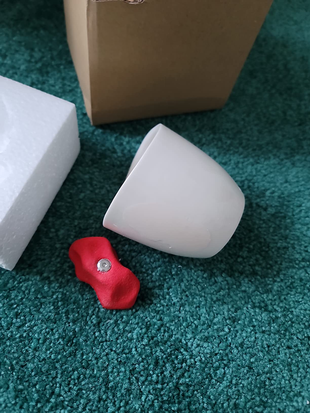 Dubbs Hardware Rock Climbing Mug – Train your grip while having a cup of coffee. Ceramic and with real climbing holds, popular Rock Climbing Gifts - Red - Customer Photo 2