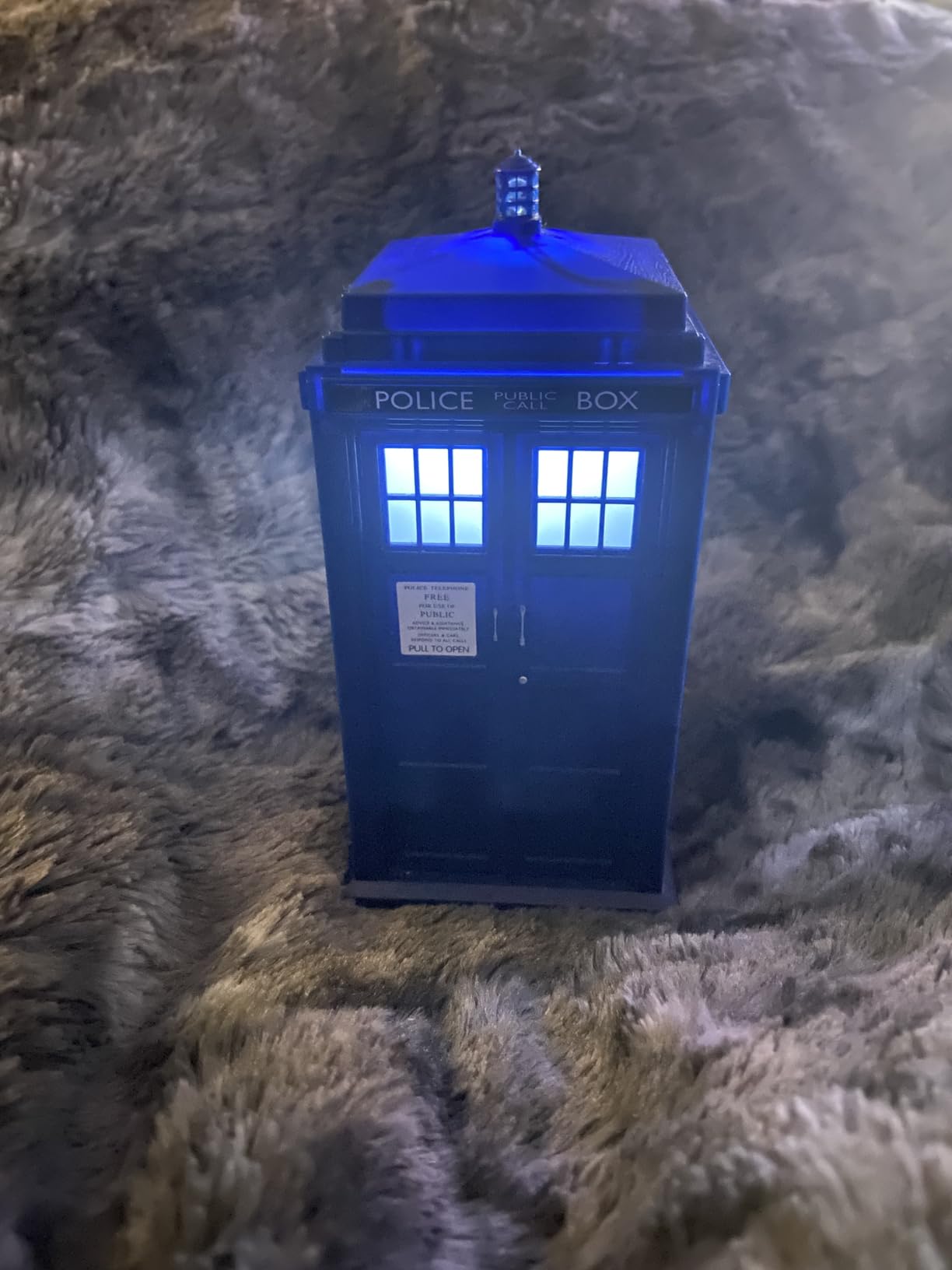 FAMETEK Doctor Who Tardis Bluetooth Speaker. Plays Music, Lights Up, Detailed Tardis Sounds Effects | Best Doctor Who Gifts. Doctor Who Collectibles Customer Review FAMETEK Doctor Who Tardis Bluetooth Speaker. Plays Music, Lights Up, Detailed Tardis Sounds Effects | Best Doctor Who Gifts. Doctor Who Collectibles - Customer Photo 2