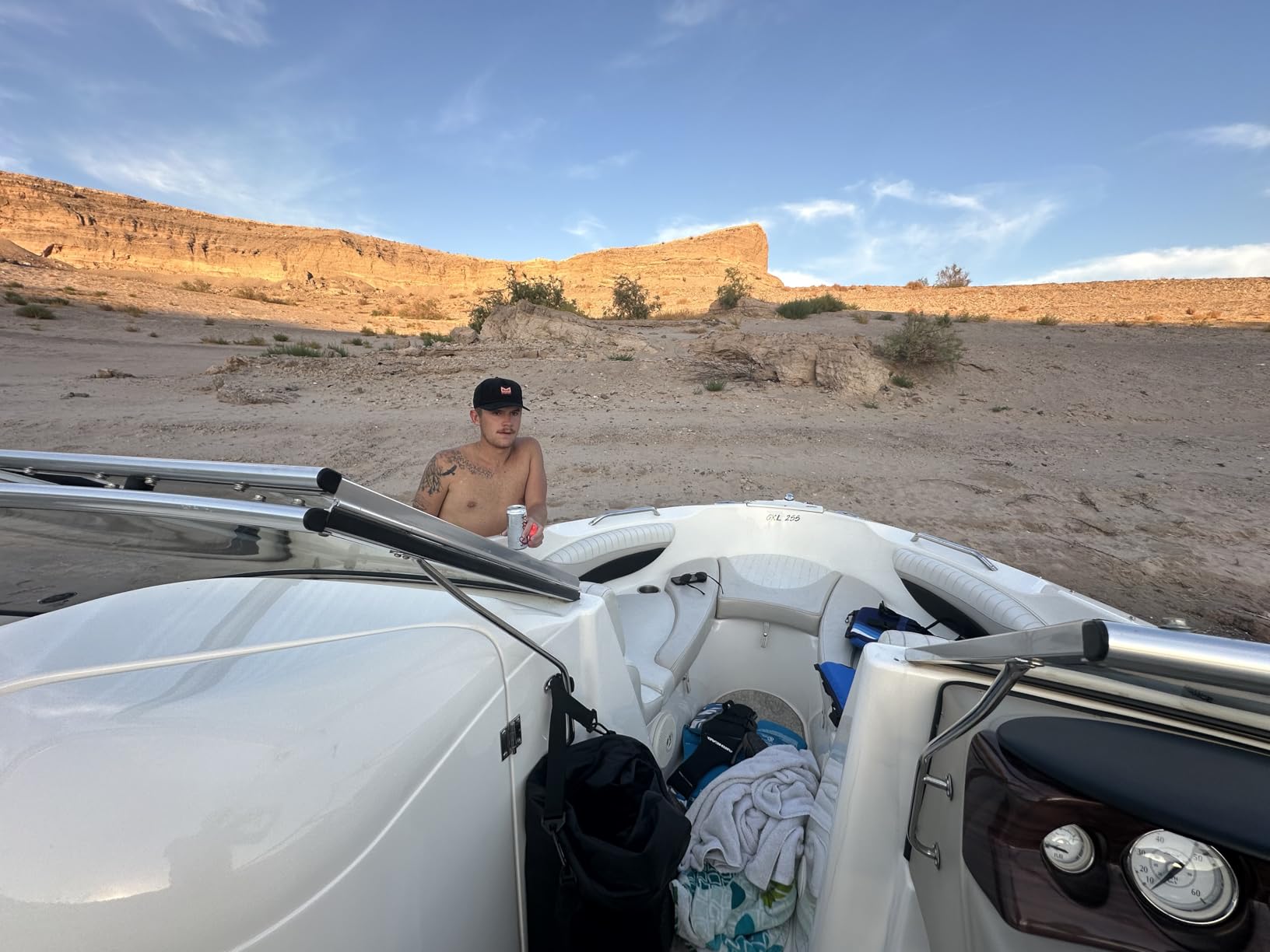 Avigap Boat Trash Can, 100% Odor & Leak Resistant, Portable, Reusable, 10-13 Gal Garbage Bag Snaps Inside, Easy to Install & Clean, Fishing, Sandbar, Kayak, Pontoon Boat Accessories - Customer Photo 1