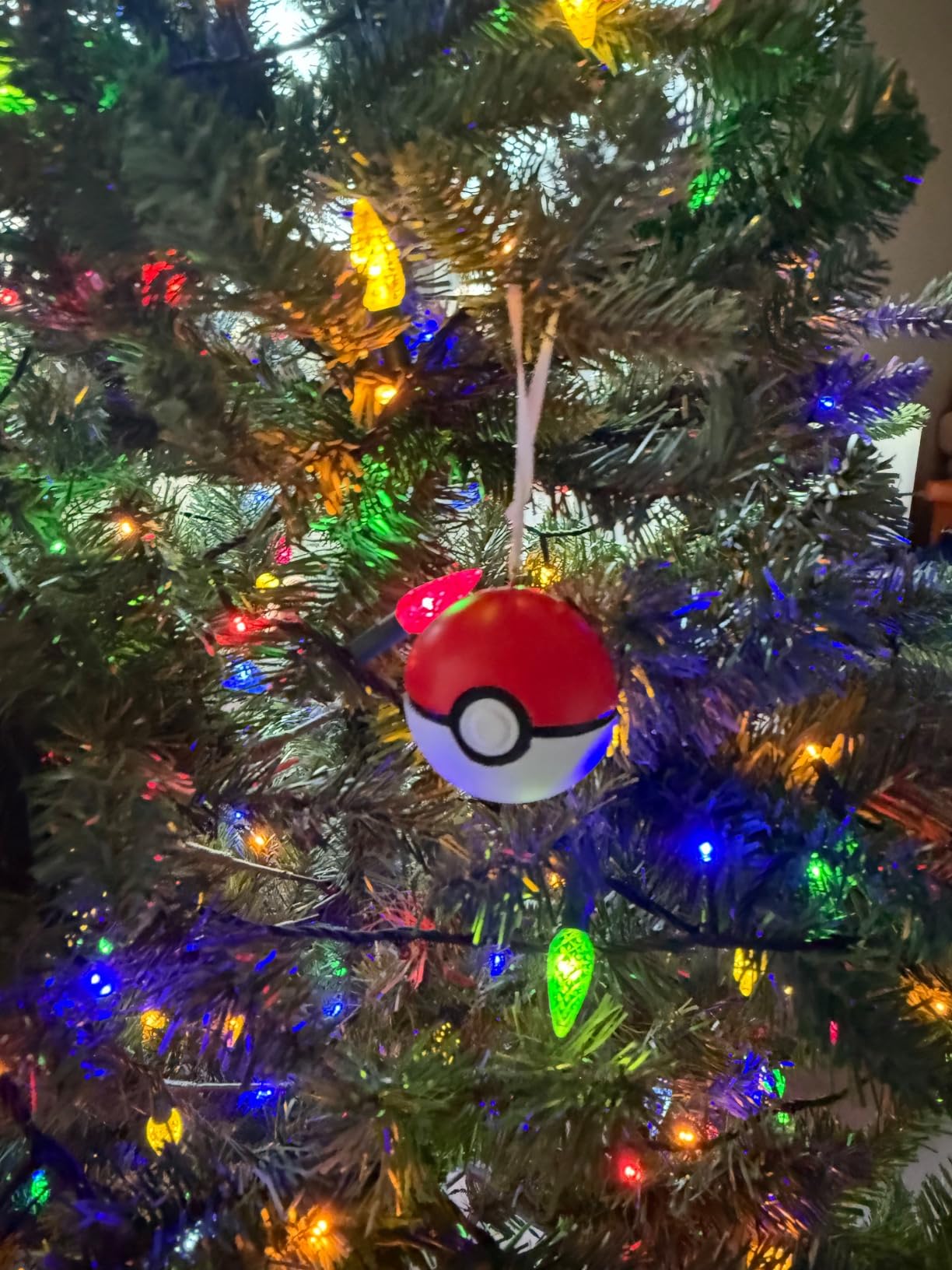 Hallmark Pokémon Pikachu on Poké Ball Christmas Ornament - Customer Photo 1