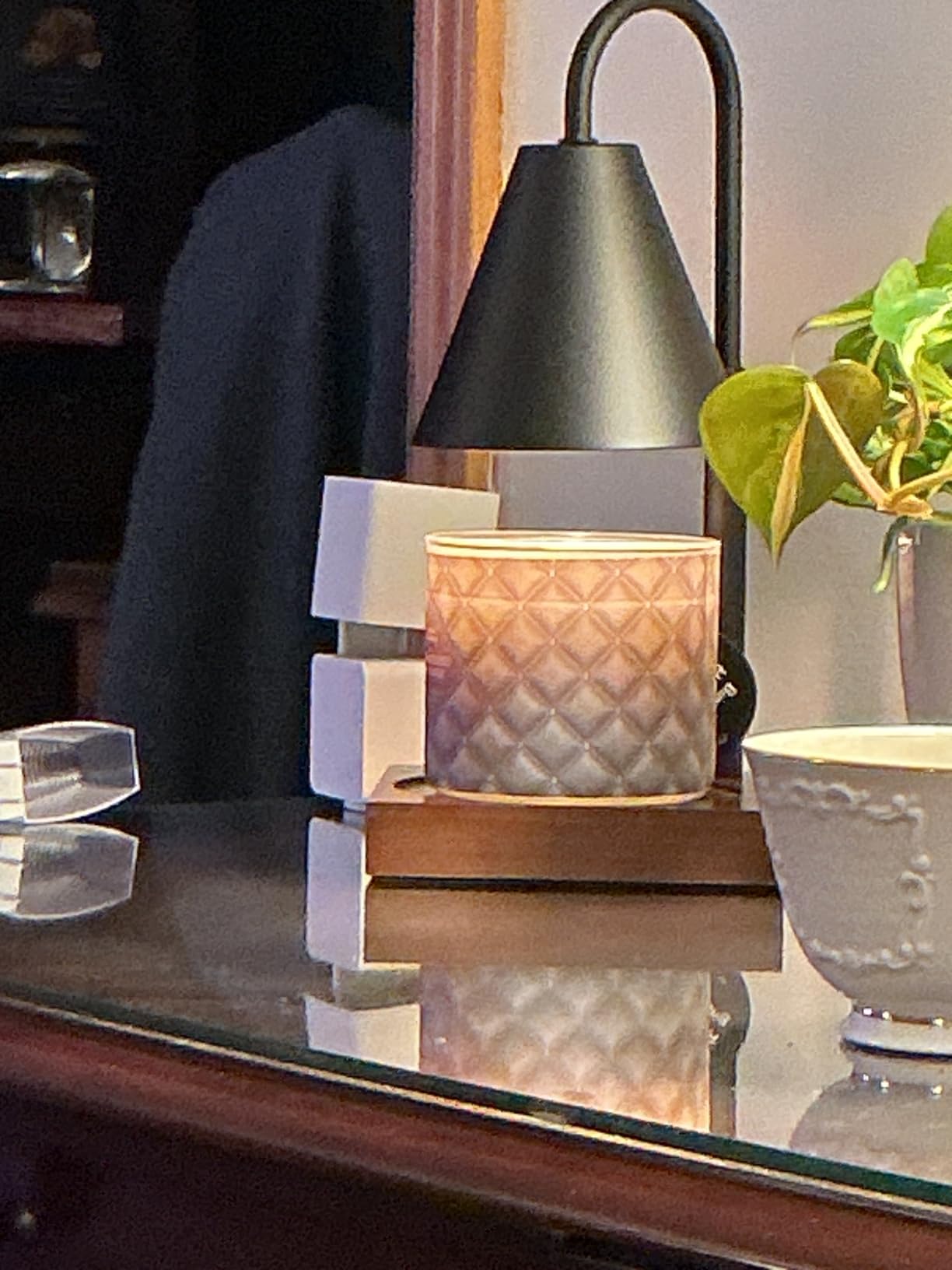 Modern Candle Warmer Lamp with Timer, Dimmable Candle Lamp Warmer, Birthday Gifts for Women, Black Lamp Candle Warmer Gifts for Mom, Adjustable Candle Light Warmer, Cozy Living Room Bedroom Home Decor - Customer Photo 2