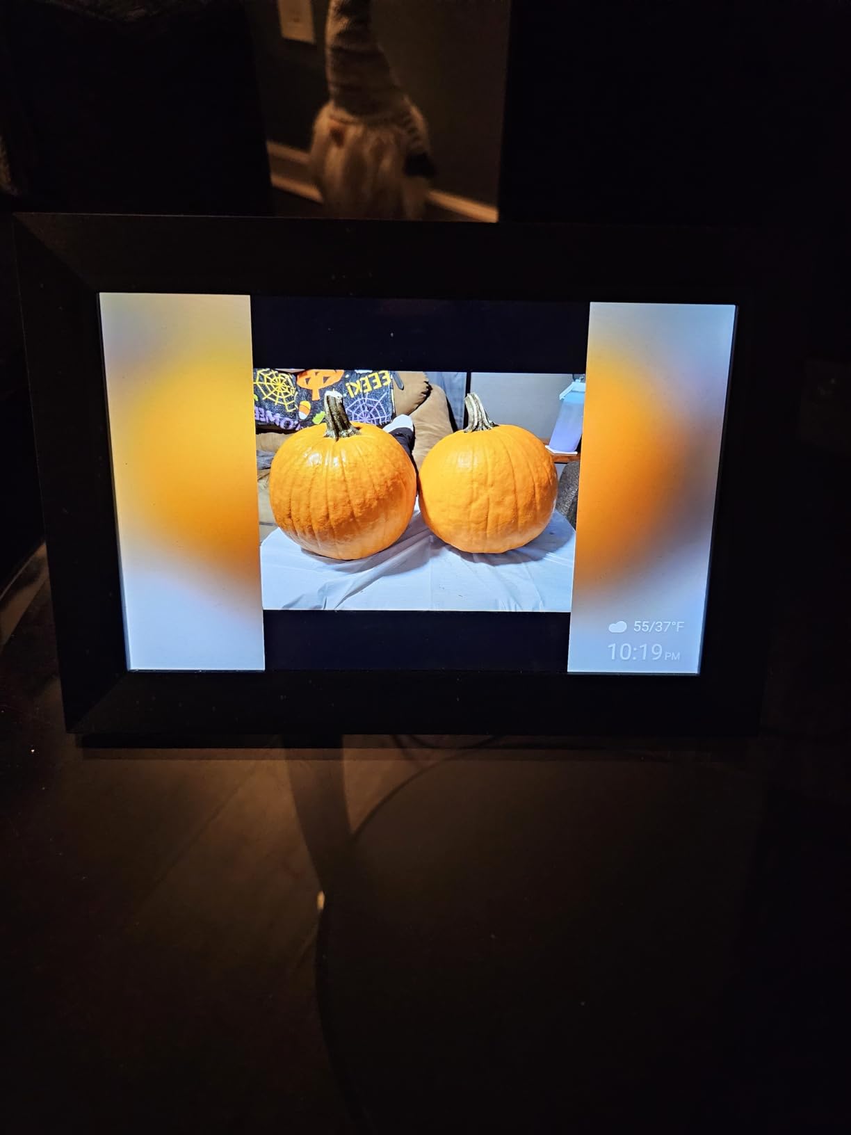 Uhale Digital Picture Frame 32GB Storage 10.1 Inch WiFi Electronic Photo Frames SD Card Slot IPS Touch Screen HD Display Auto Rotate Slideshow Share Videos Photos Instantly Send Wishes Remotely - Customer Photo 2