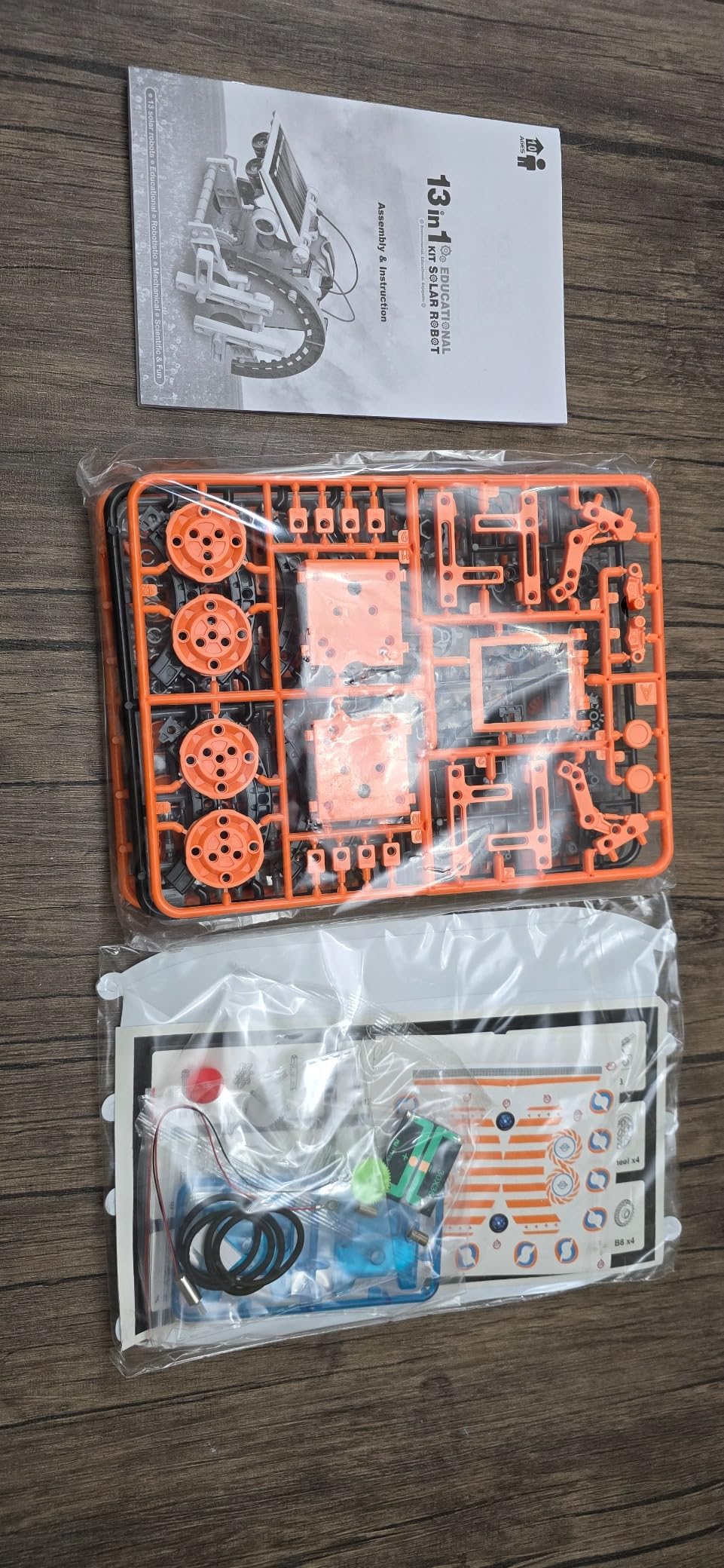 STEM 13-in-1 Education Solar Power Robots Toys for Boys Age 8+ , Educational Toy DIY Science Kits for Kids, Building Experiment Robotics Set Birthday Gifts for 8+ years old boys and girls . - Customer Photo 1