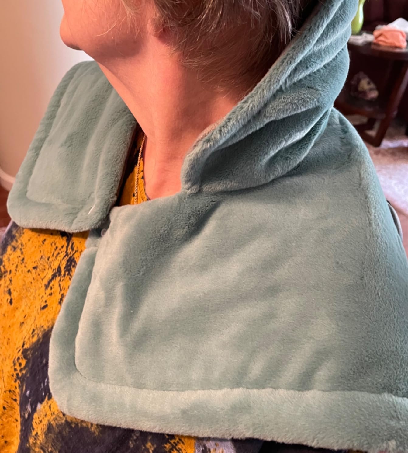 Christmas Gifts for Women, Mom, Neck Shoulder Heating Pad Gift for Men, Dad, Fathers Day, Electric Weighted Heat Pads for Back, Cramps and Leg, Mothers Day Gifts for Mom from Daughter, Son - Customer Photo 2