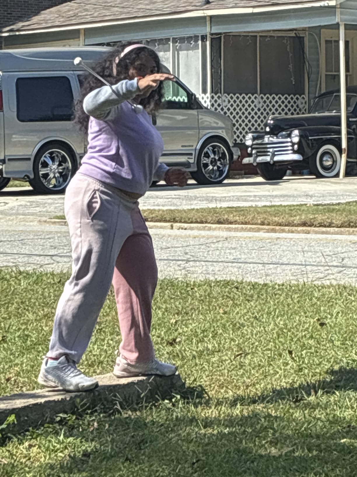 JOMILIN B9 Bluetooth Headphones Over-Ear, 3 EQ Music Modes and 50H Playtime Wireless Headphones with Mic, Hi-fi Stereo Lightweight Folding Headset, Volume Control for Travel Tablet PC (Rose Gold) - Customer Photo 1