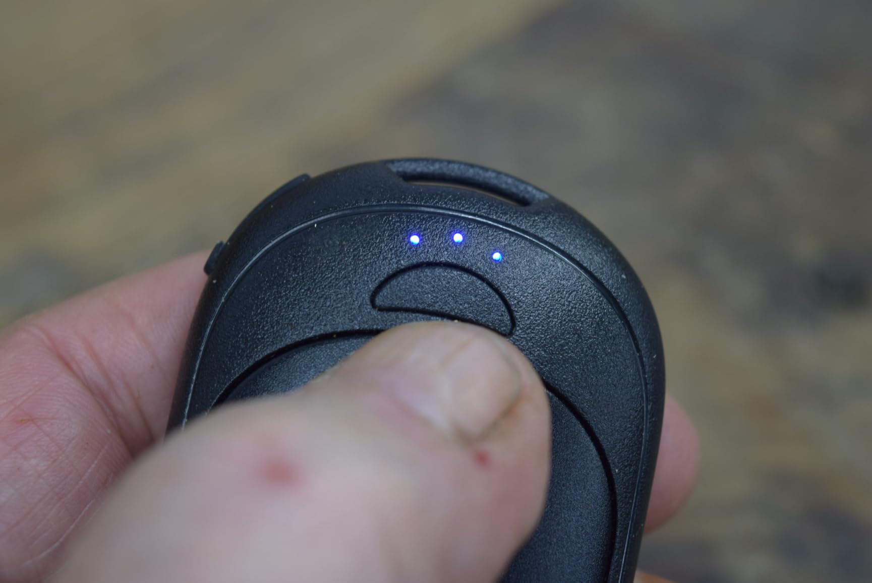 OCOOPA Magnetic Hand Warmers Rechargeable 2 Pack, Electric Handwarmers, Smart Heating UL Certified, 3-Settings,Portable Heater, Ultra Slim Pocket, Hunting Essentials, Gifts for Christmas Men, UT3 Lite Customer Review OCOOPA Magnetic Hand Warmers Rechargeable 2 Pack, Electric Handwarmers, Smart Heating UL Certified, 3-Settings,Portable Heater, Ultra Slim Pocket, Hunting Essentials, Gifts for Christmas Men, UT3 Lite - Customer Photo 2